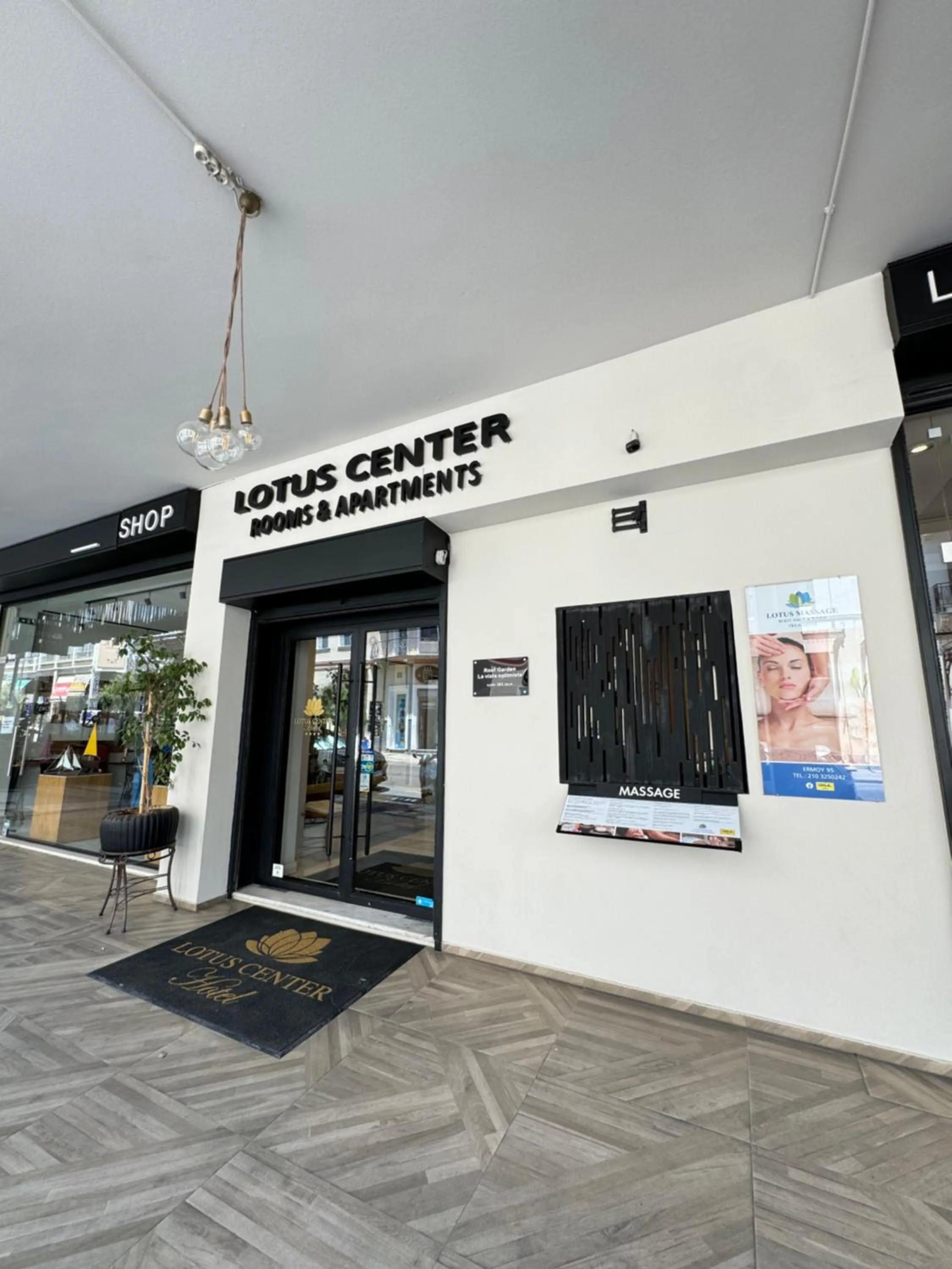 Property building in Lotus Center