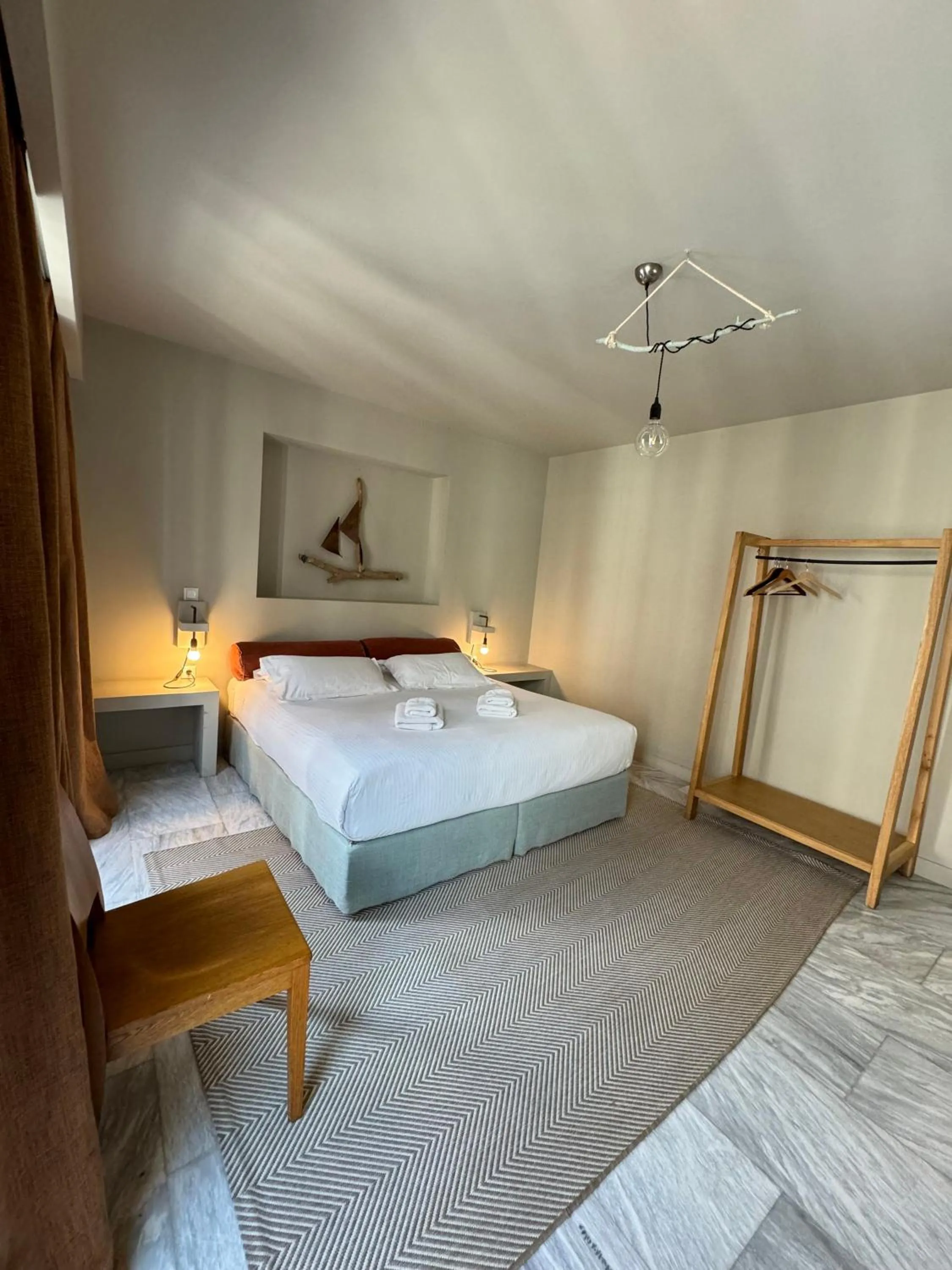 Bedroom, Bed in Lotus Center