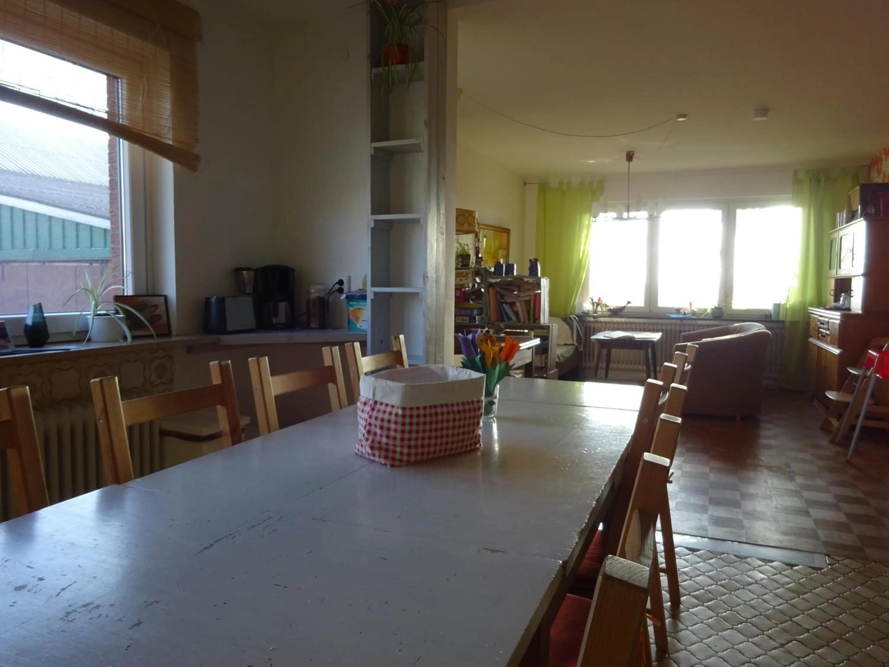 Communal lounge/ TV room in Peanuts Hostel & Meer