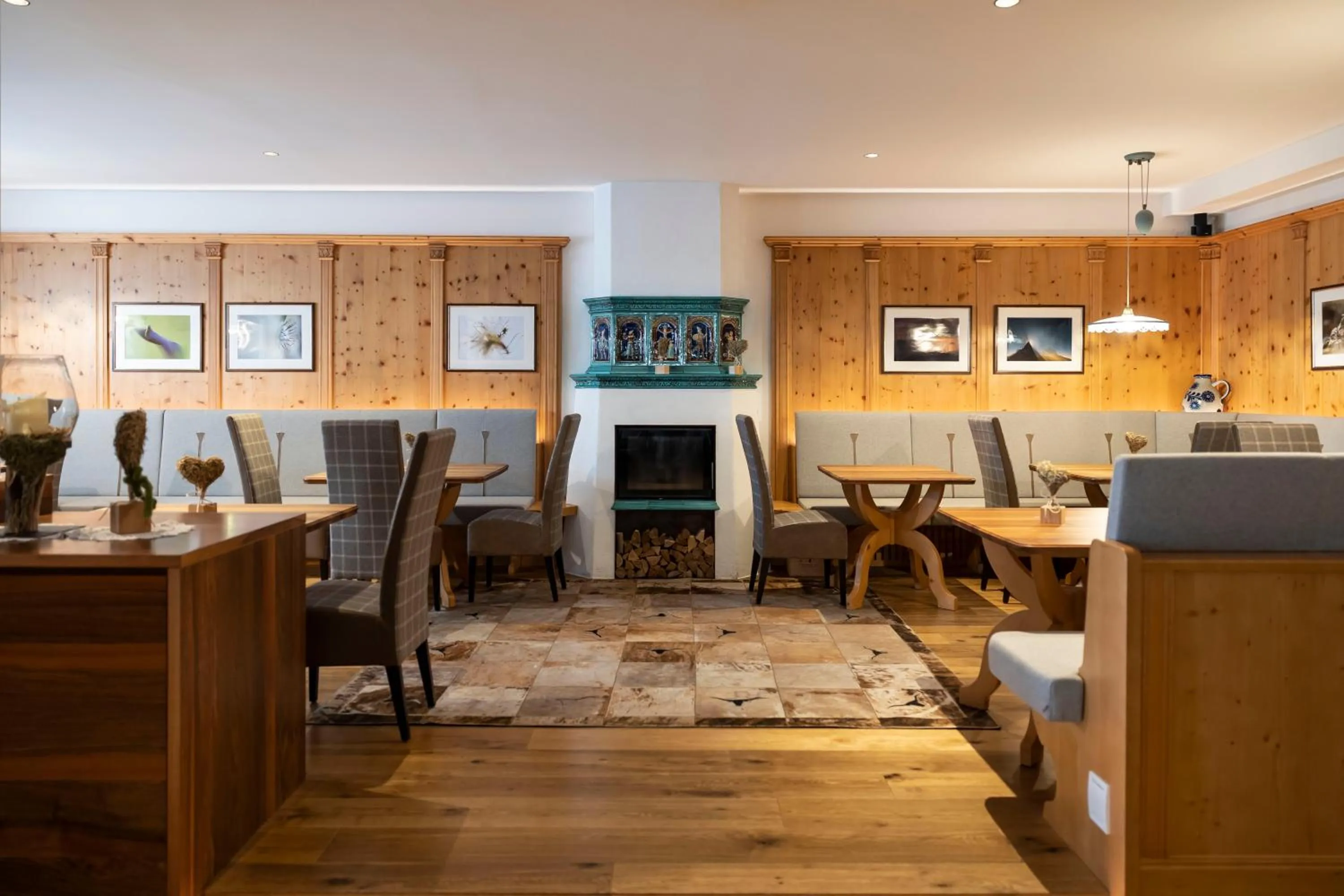 Restaurant/places to eat in Artnatur Dolomites Hotel & Spa