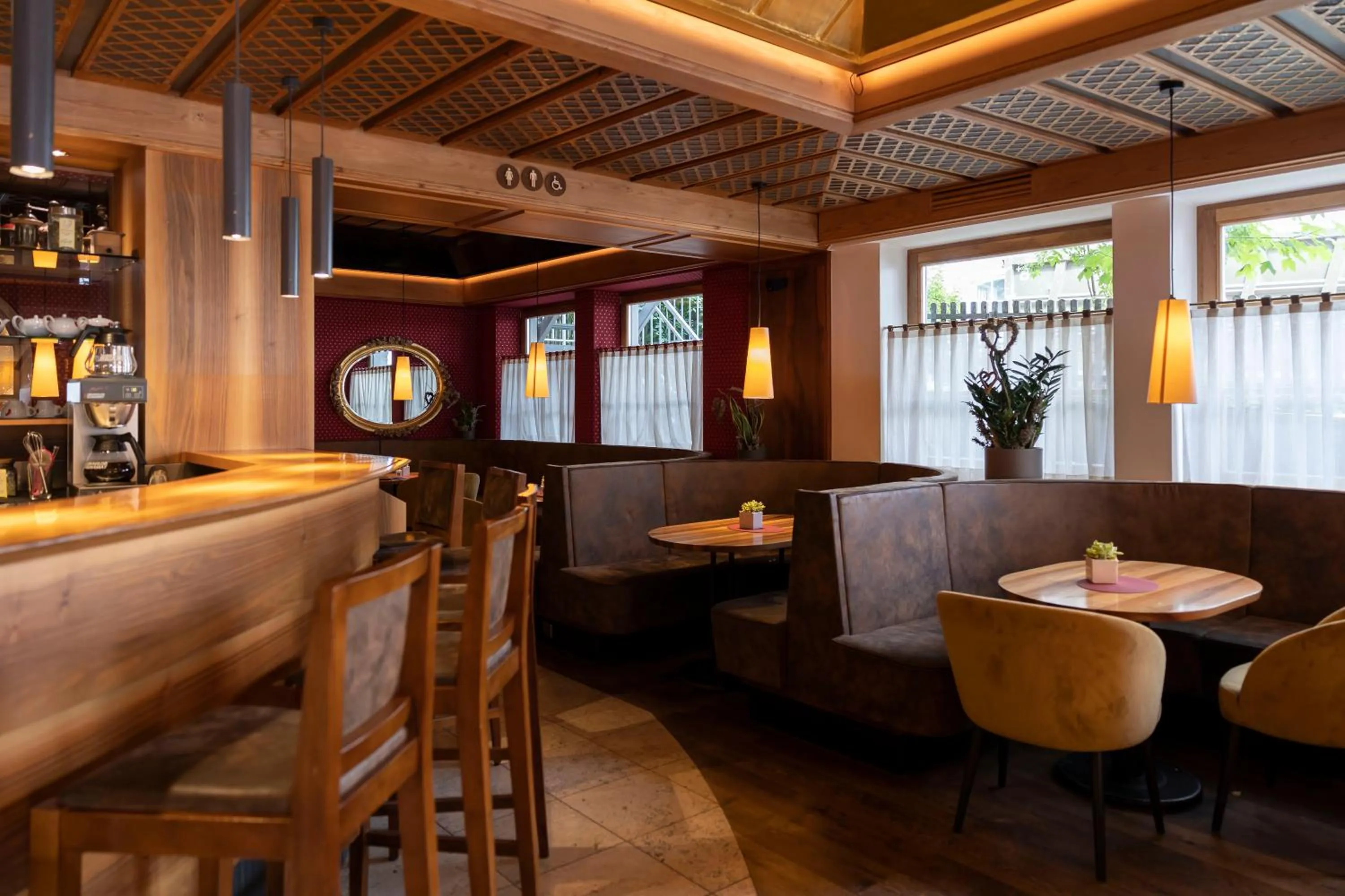 Lounge or bar in Artnatur Dolomites Hotel & Spa