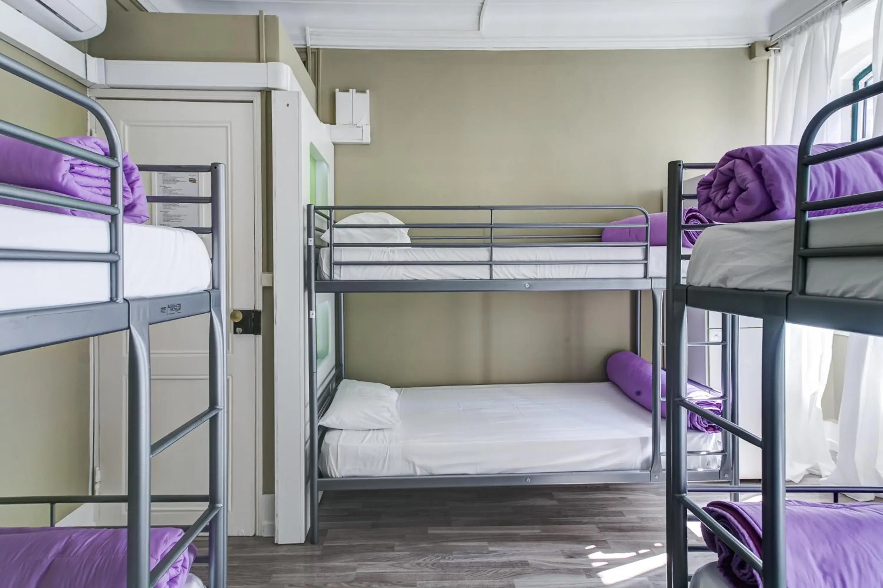 Bedroom, Bed in Hostel Seven Hills Bedroom, Bed in Hostel Seven Hills