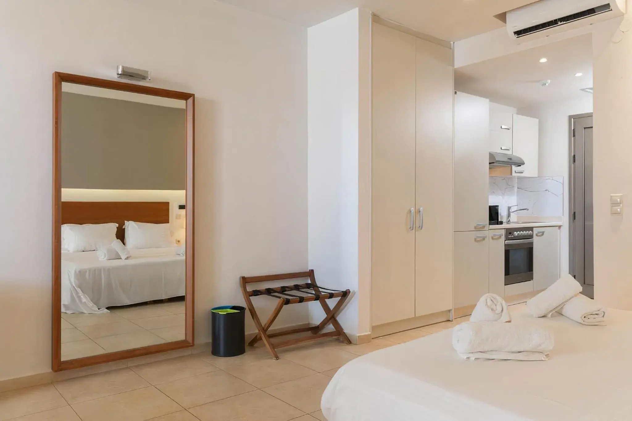 Mini Villa With Pool View in The Noverian Scenic Crete 5 Star Hilltop Villa Resort & Spa Mini Villa With Pool View in The Noverian Scenic Crete 5 Star Hilltop Villa Resort & Spa