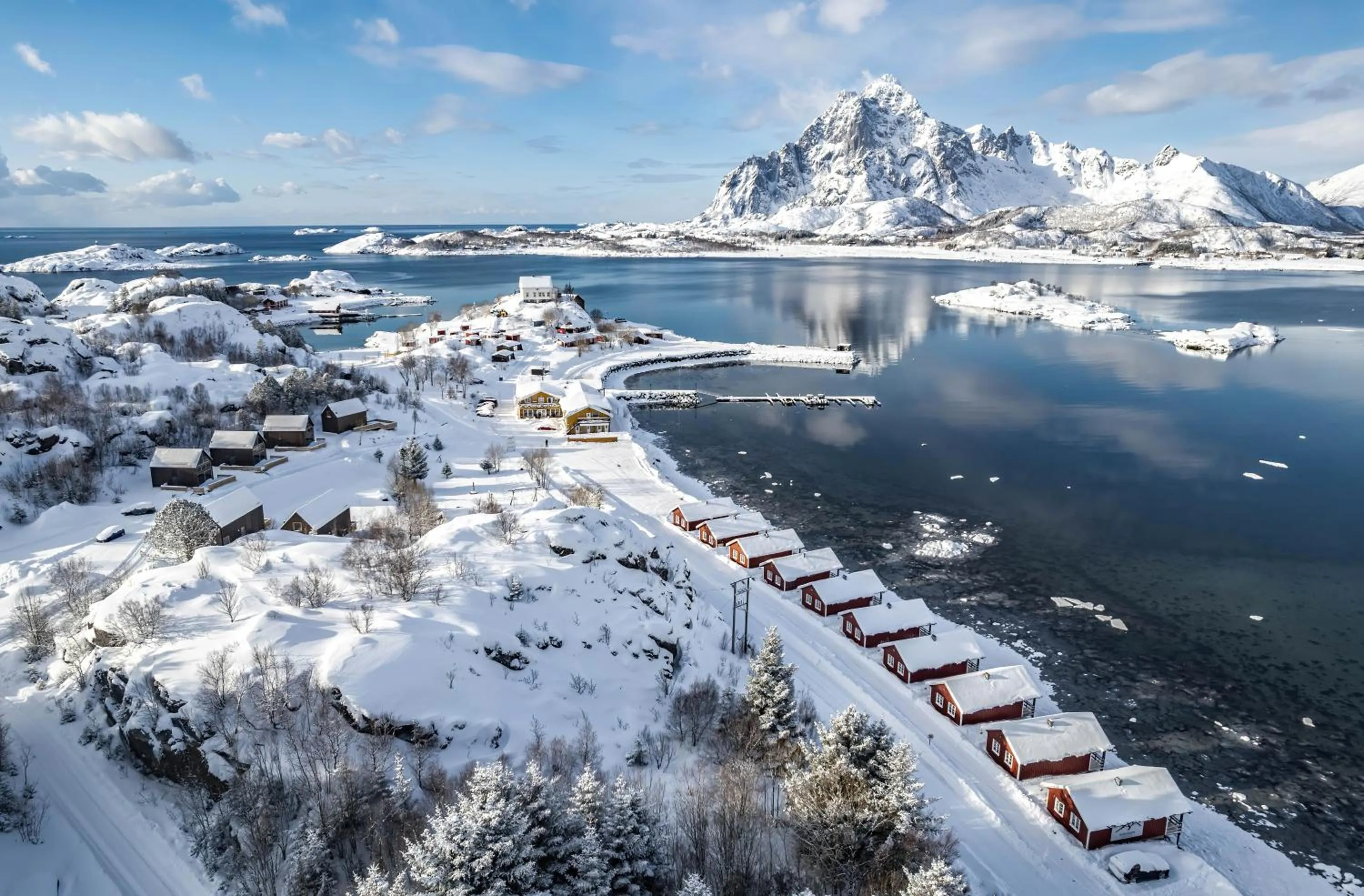 Location in Skårungen - Hotel, Cabins and Camping