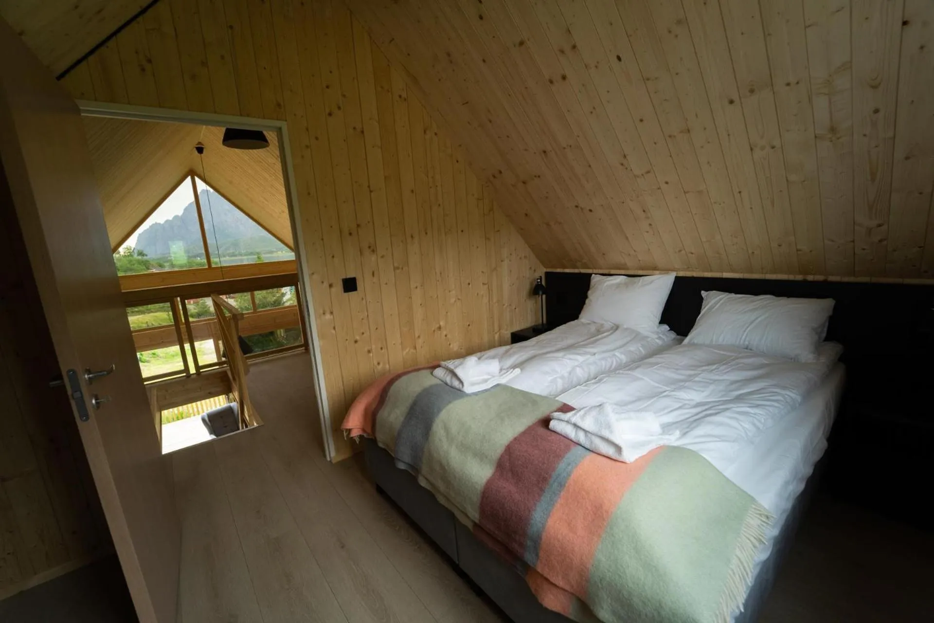 Bed in Skårungen - Hotel, Cabins and Camping