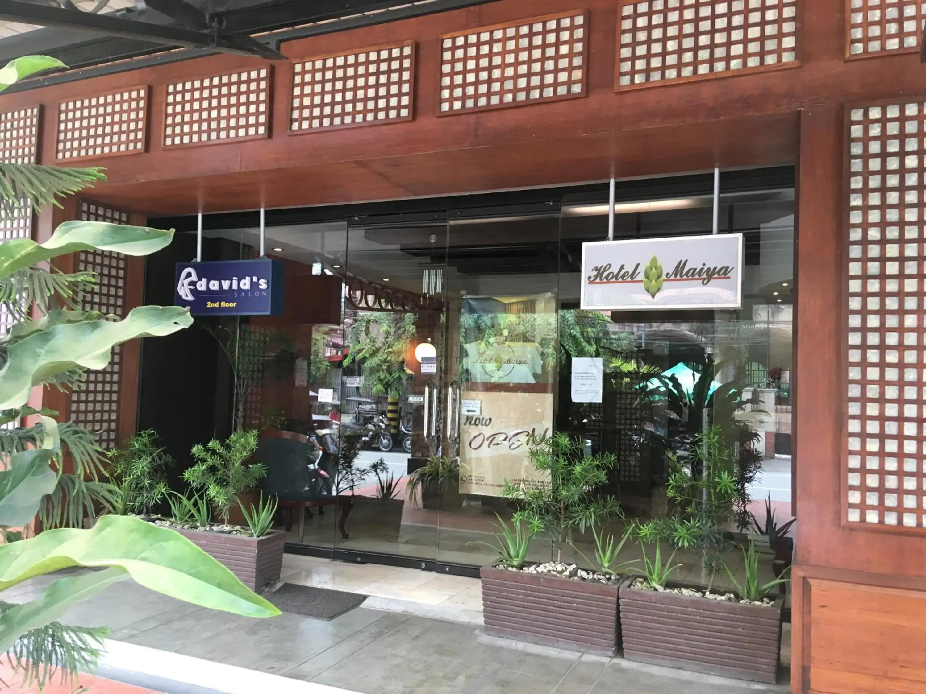 Facade/entrance in Hotel Maiya Facade/entrance in Hotel Maiya