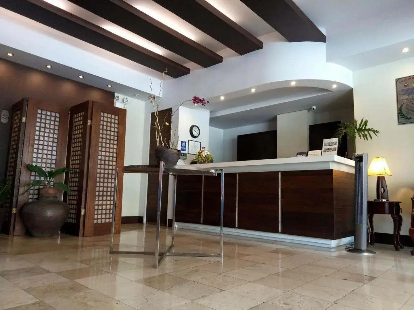 Lobby or reception in Hotel Maiya Lobby or reception in Hotel Maiya
