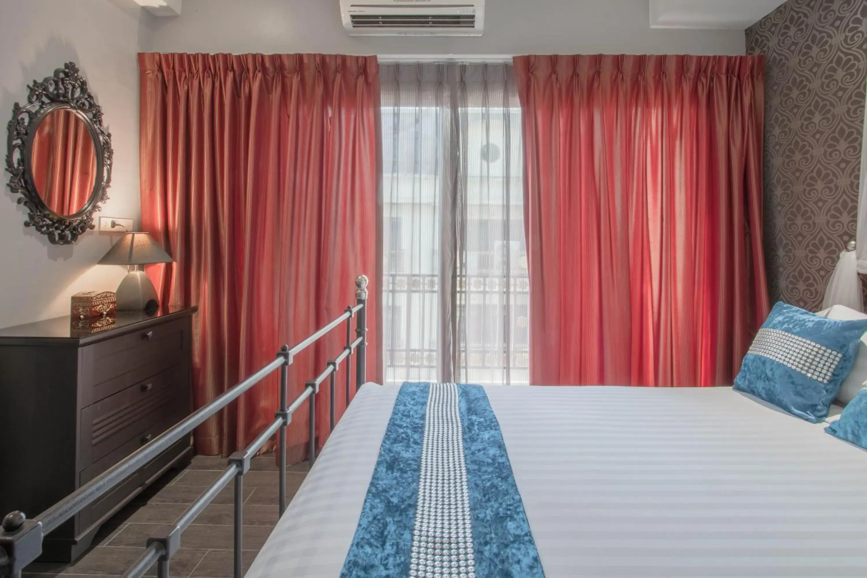 Bedroom, Bed in The Star of Sathorn