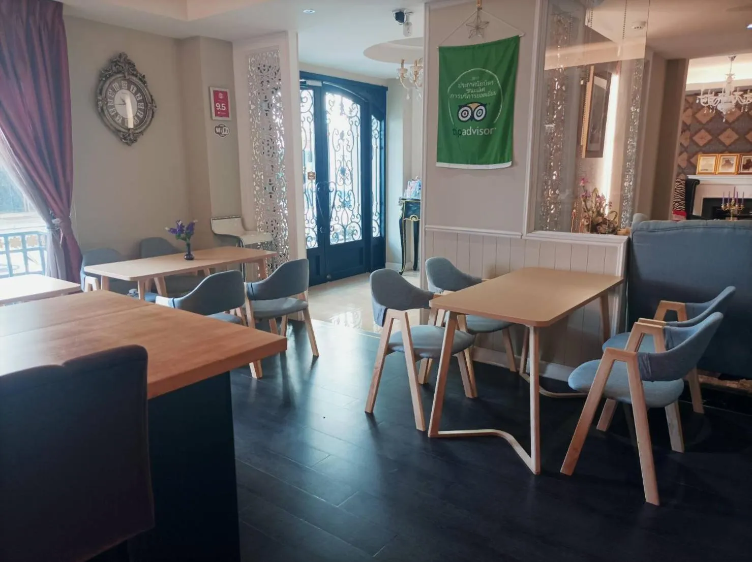 Restaurant/places to eat in The Star of Sathorn