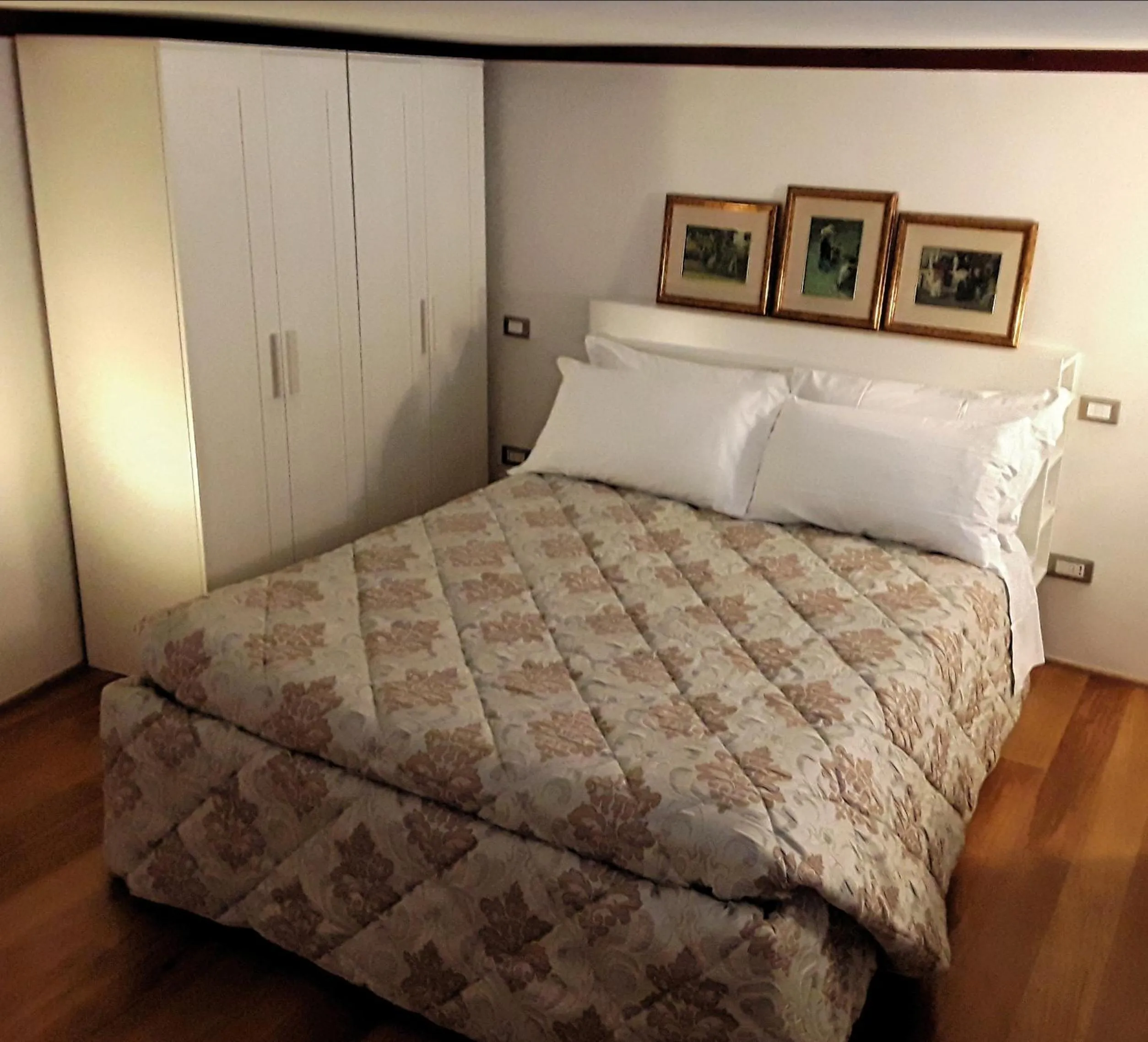 Bedroom, Bed in Suite Assisi