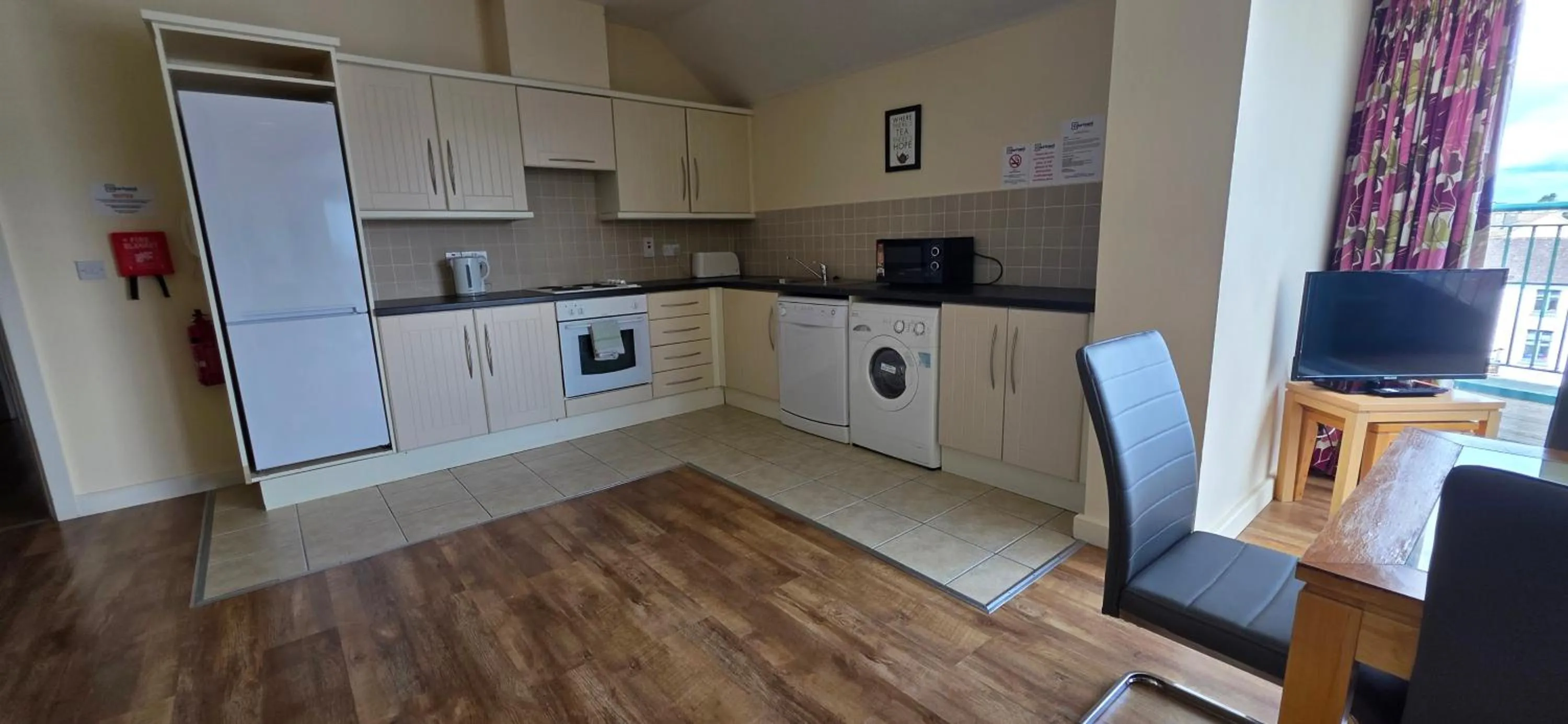 The Courtyard Apartments