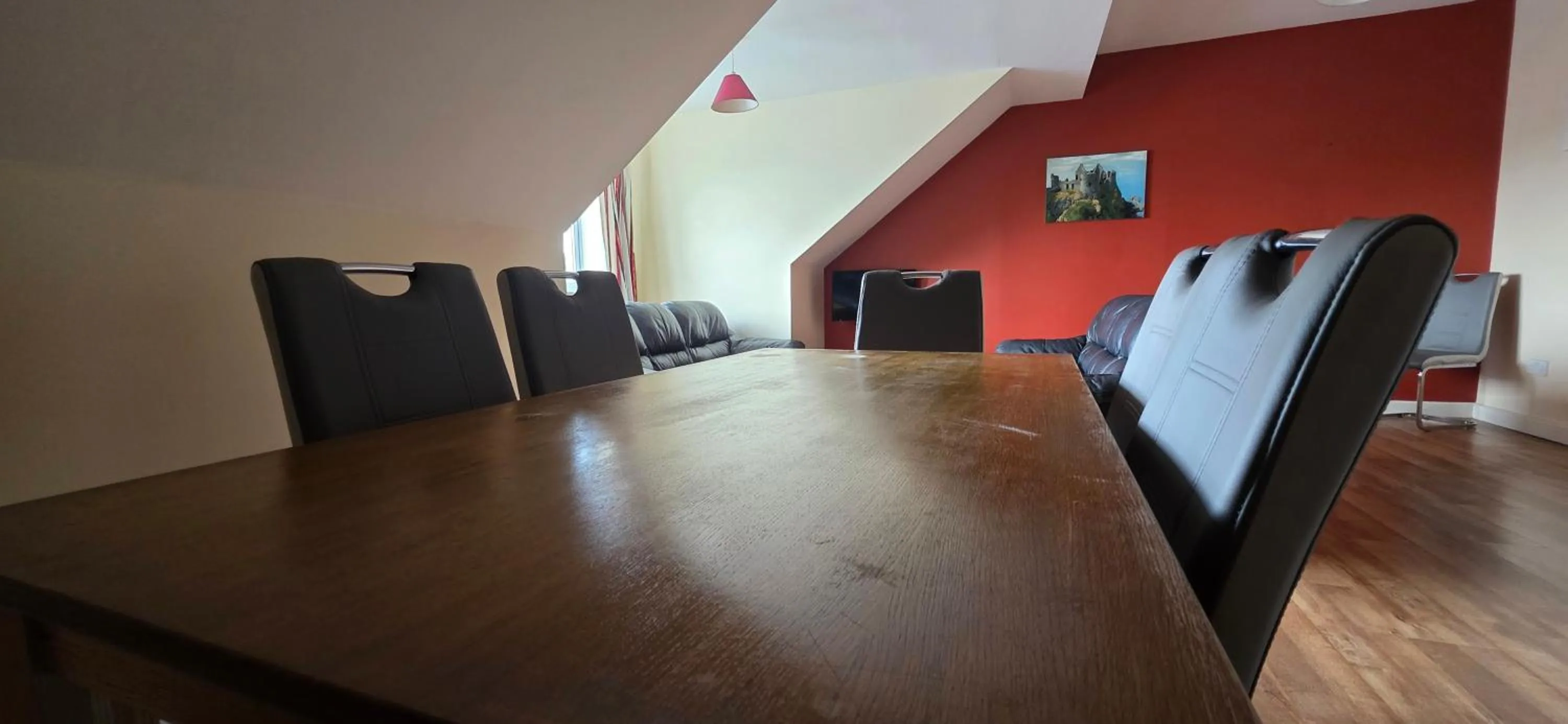 The Courtyard Apartments