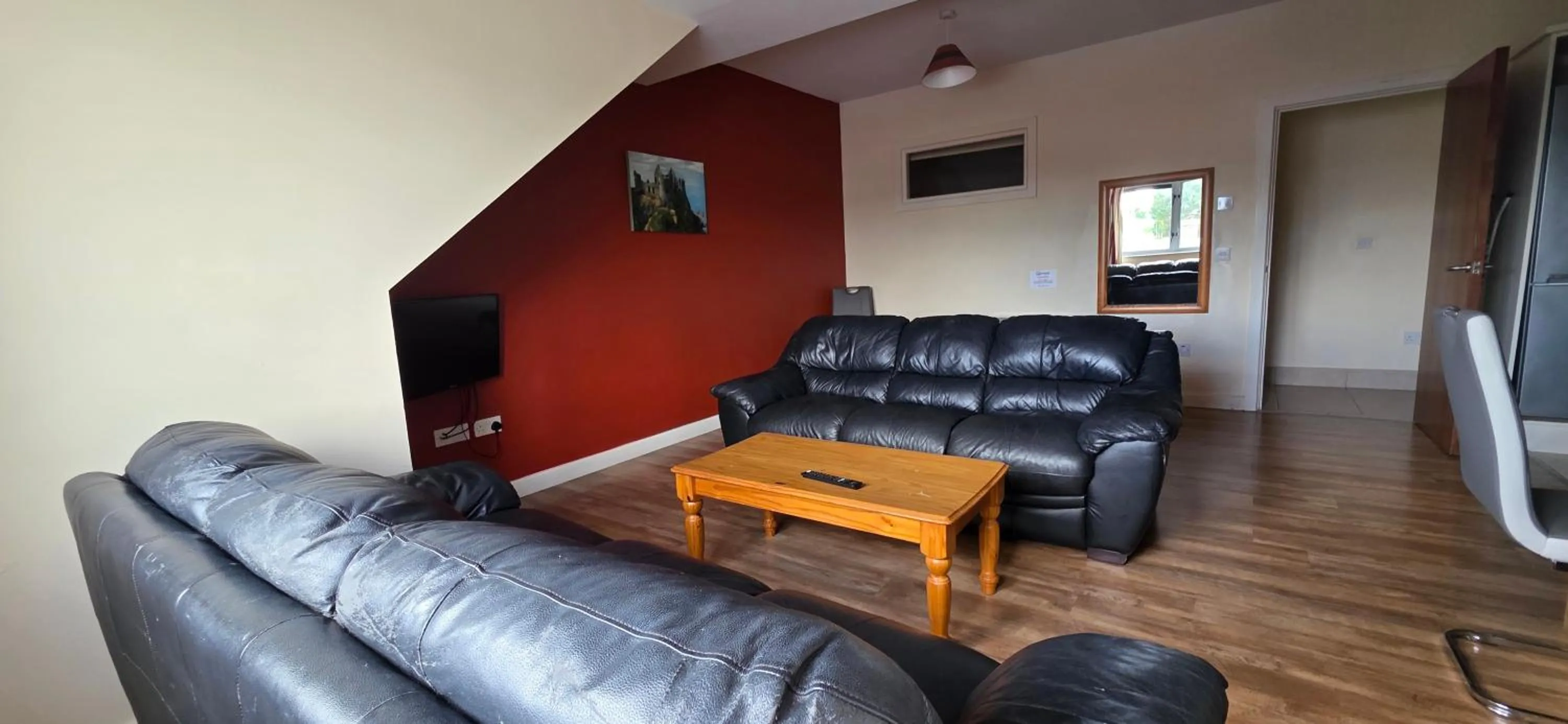 The Courtyard Apartments