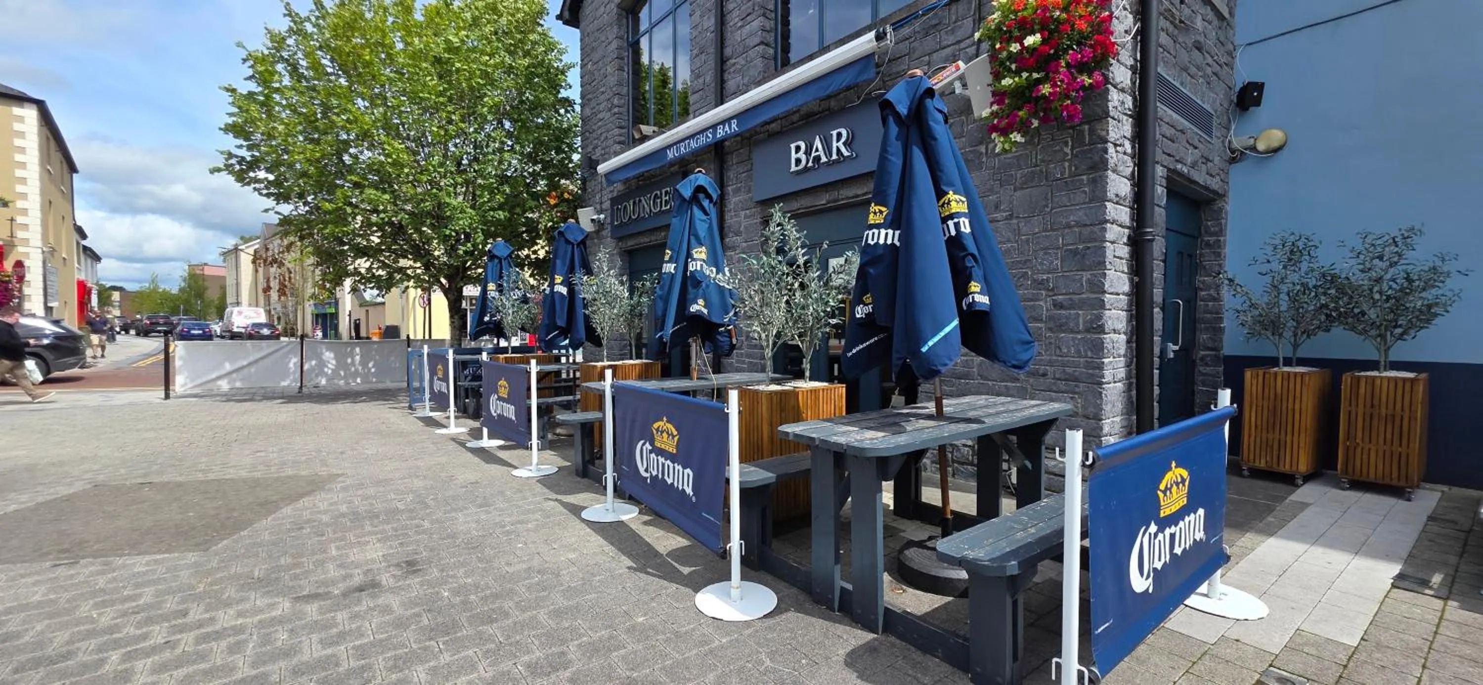 The Courtyard Apartments