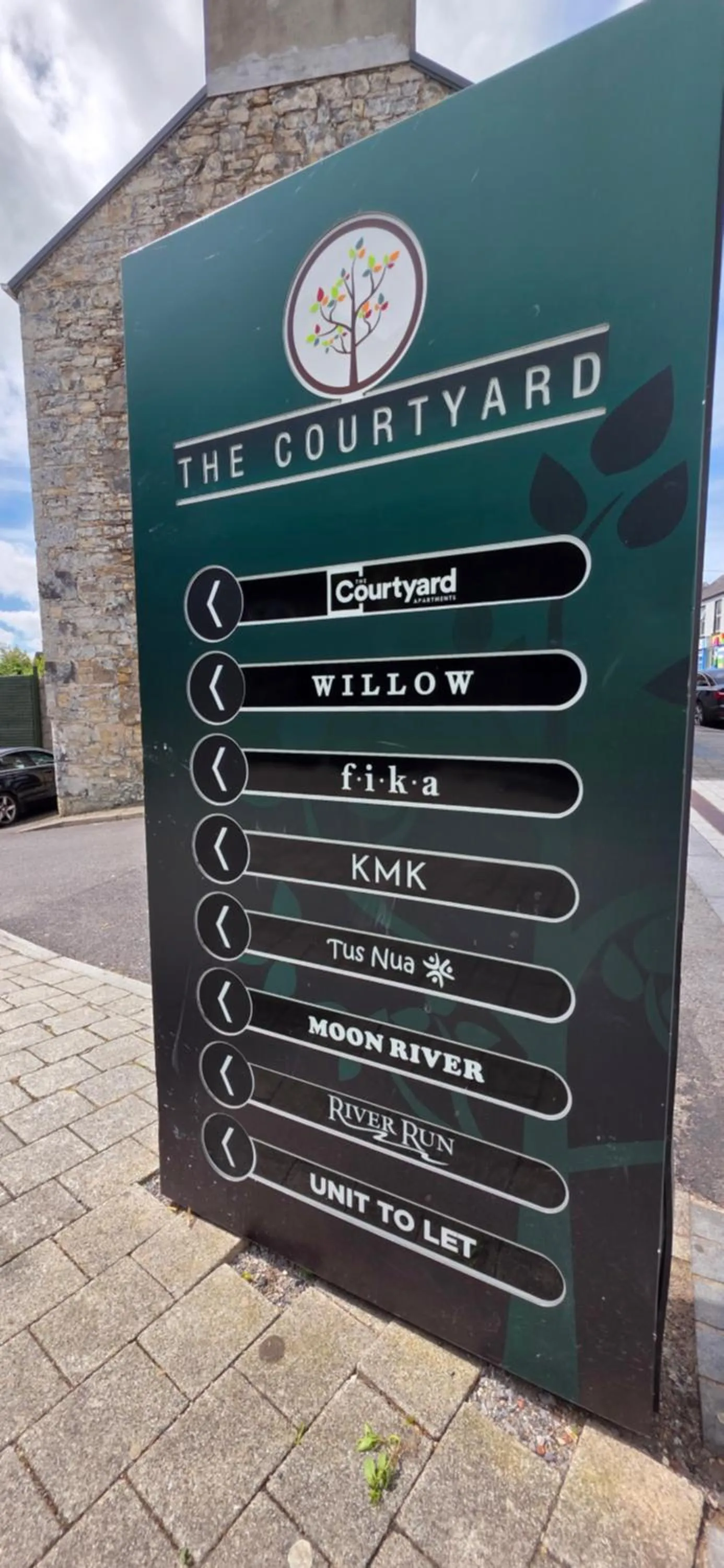 The Courtyard Apartments