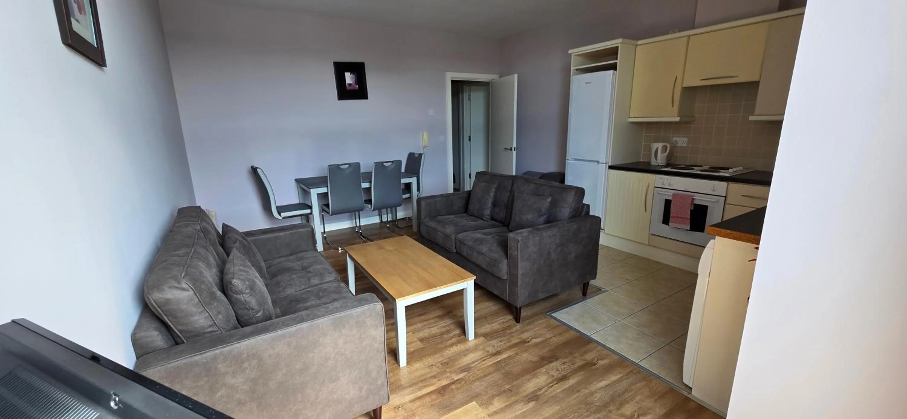 The Courtyard Apartments