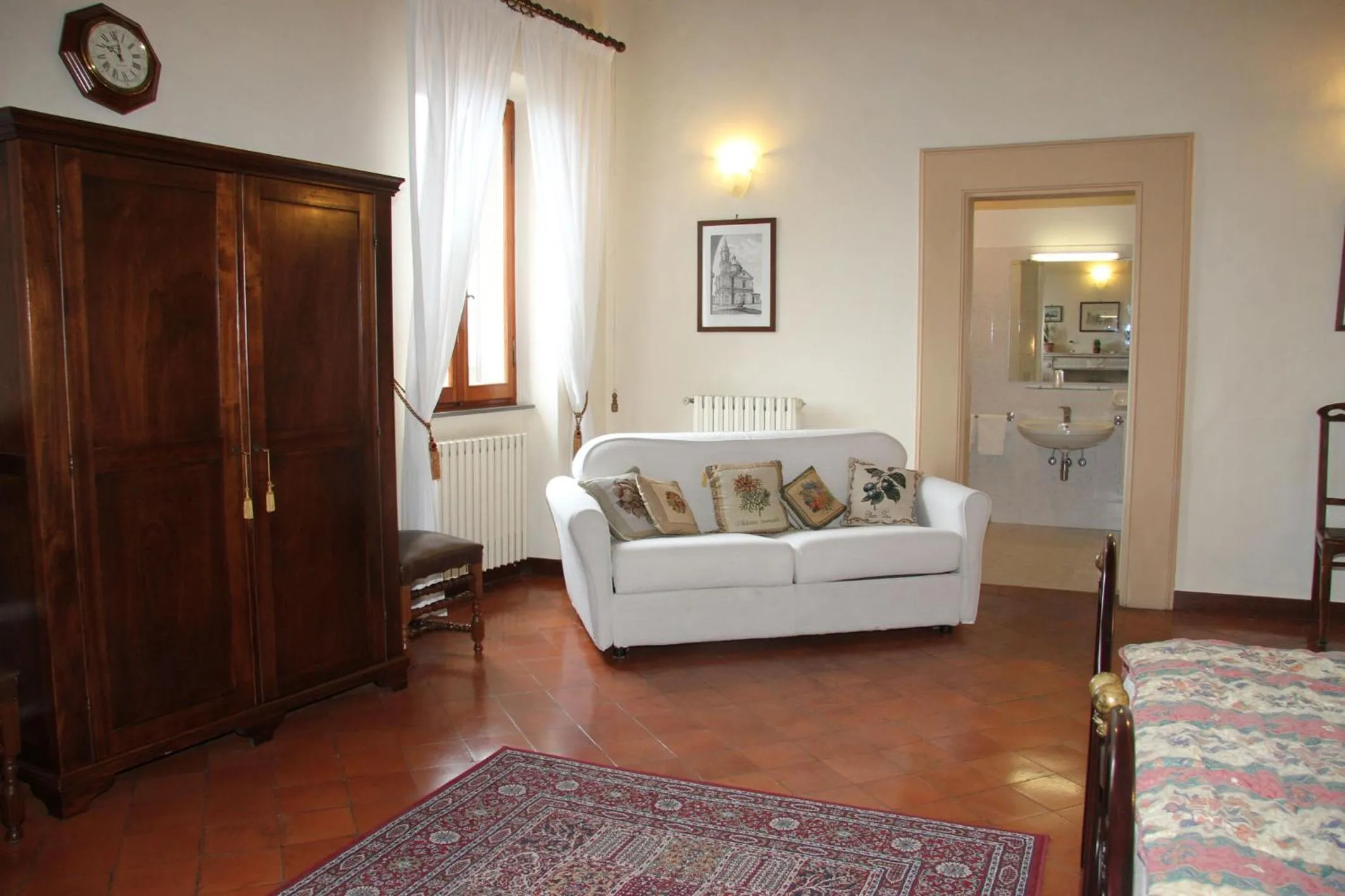 Day, Bed in B&B L'Agnolo Di Caroti Cinzia