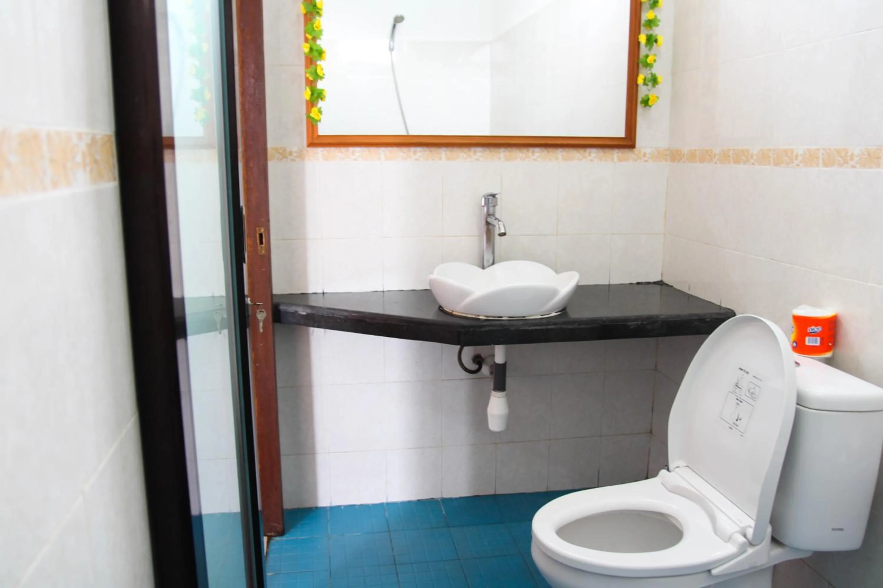 Bathroom in Chillhouse Lembongan