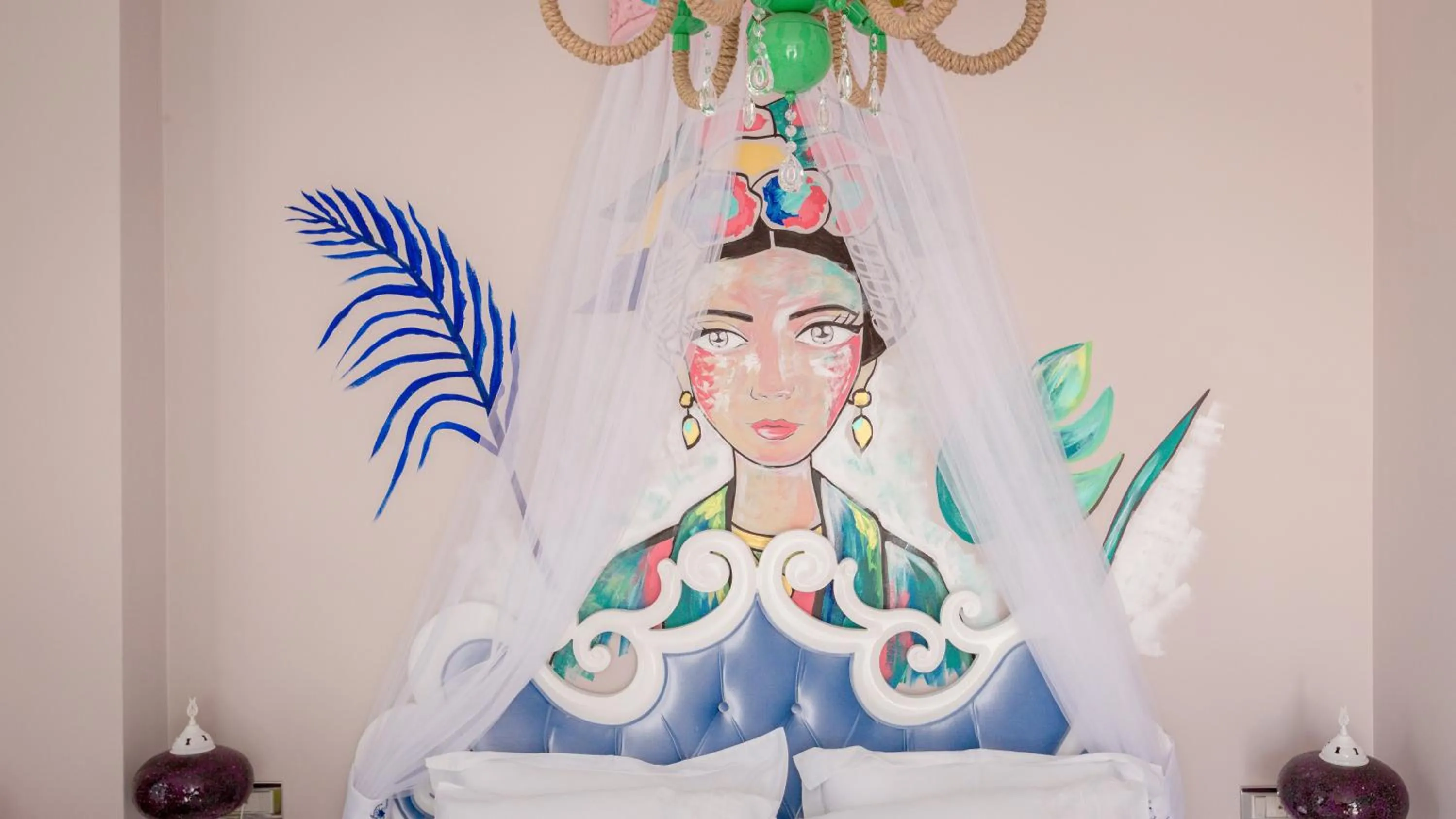 Decorative detail in Limnades Hotel İznik