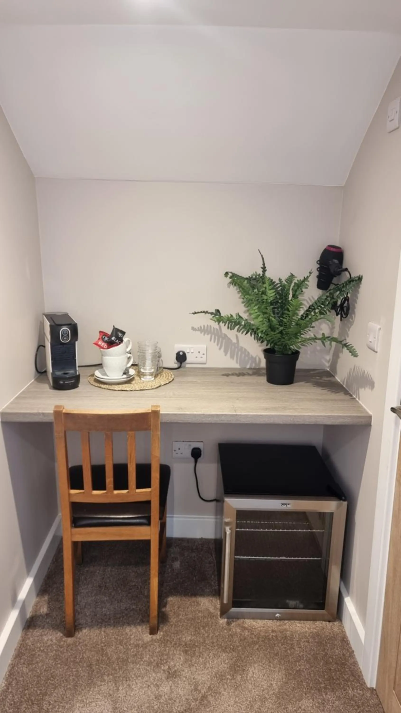 Coffee/tea facilities in The Dolphin Hotel & Restaurant