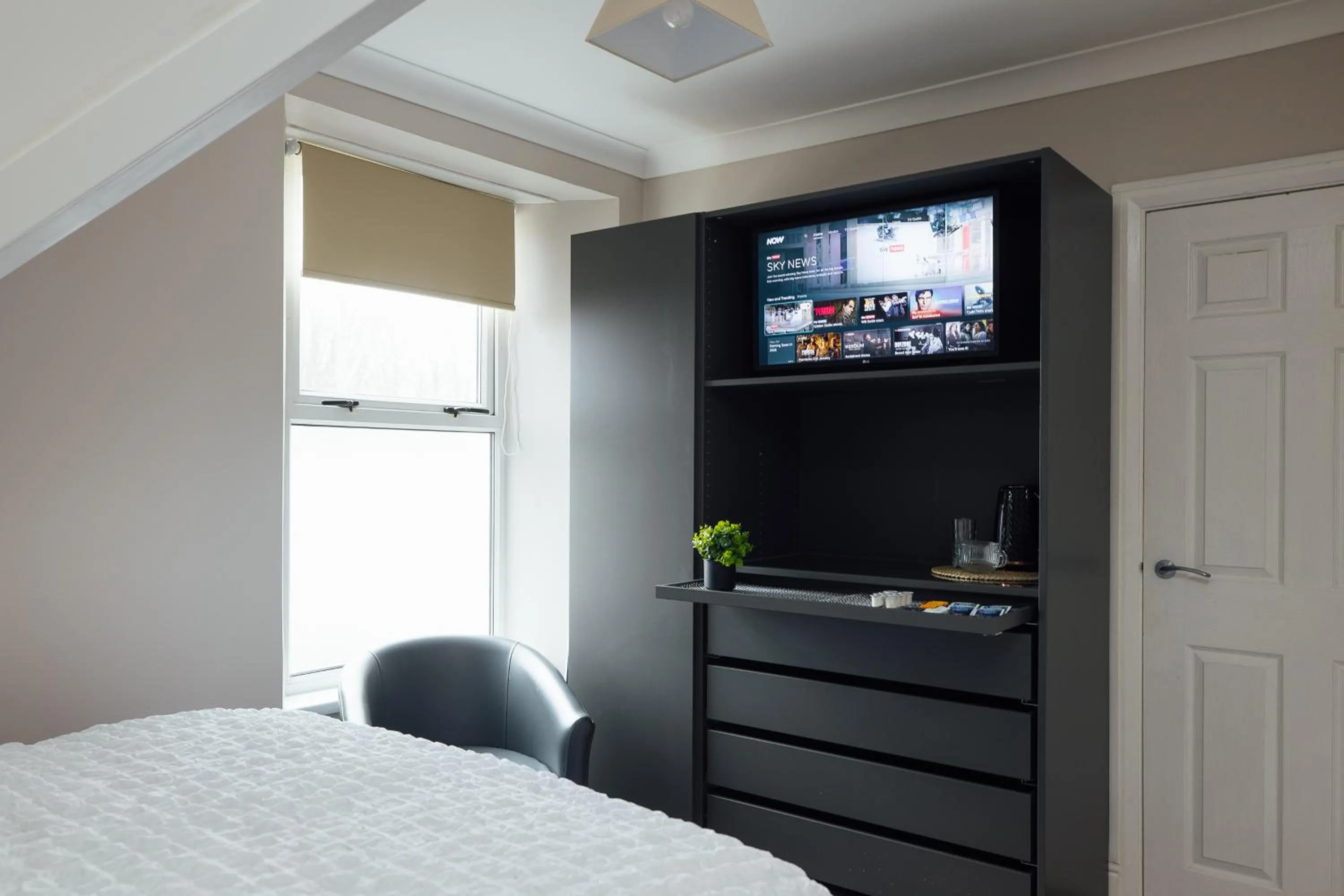 Bed in The Dolphin Hotel & Restaurant