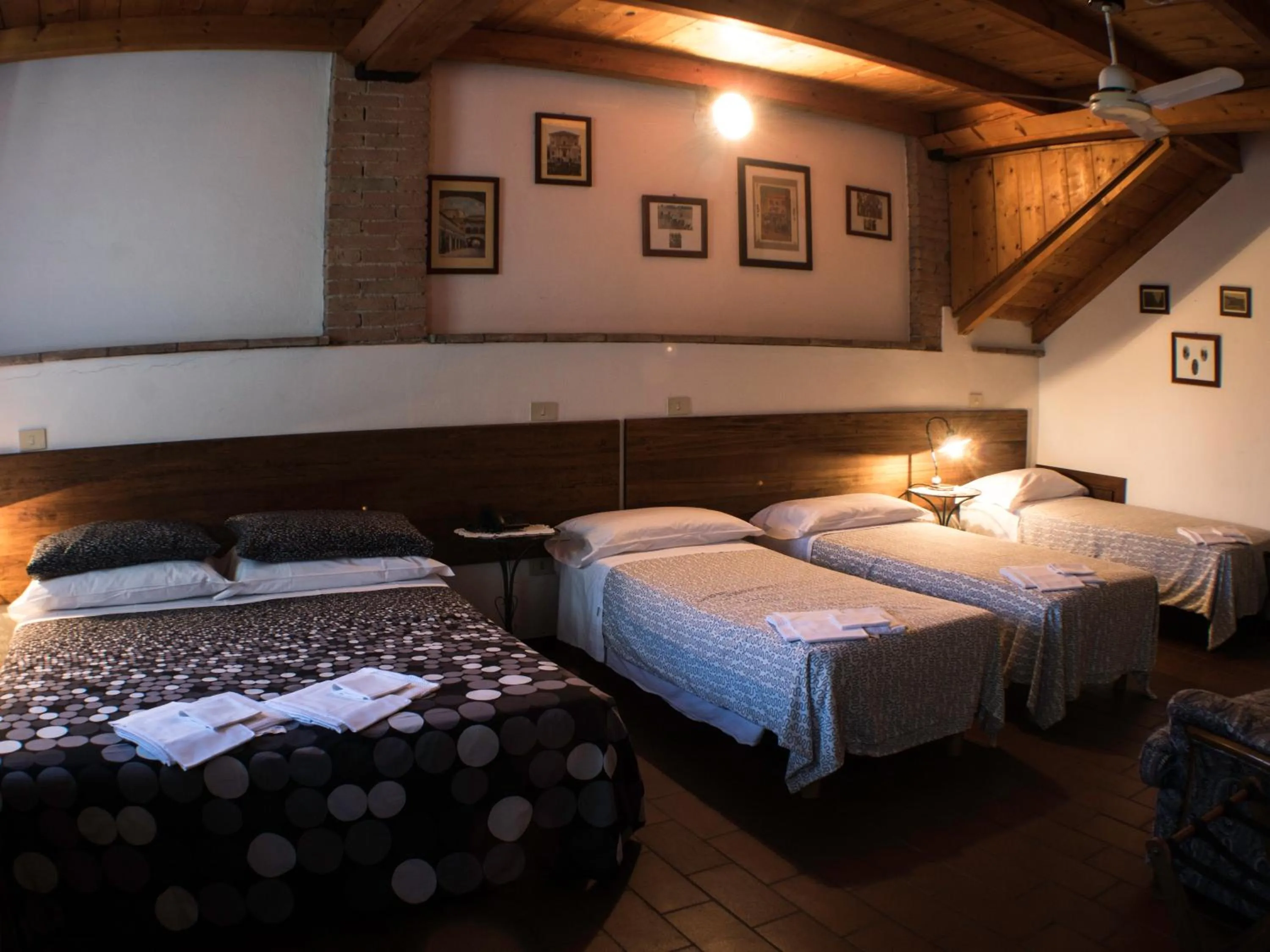 Standard Double or Twin Room - single occupancy in Locanda Casa Motta