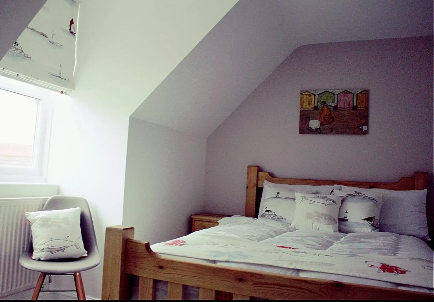 Photo of the whole room, Bed in The White Horse