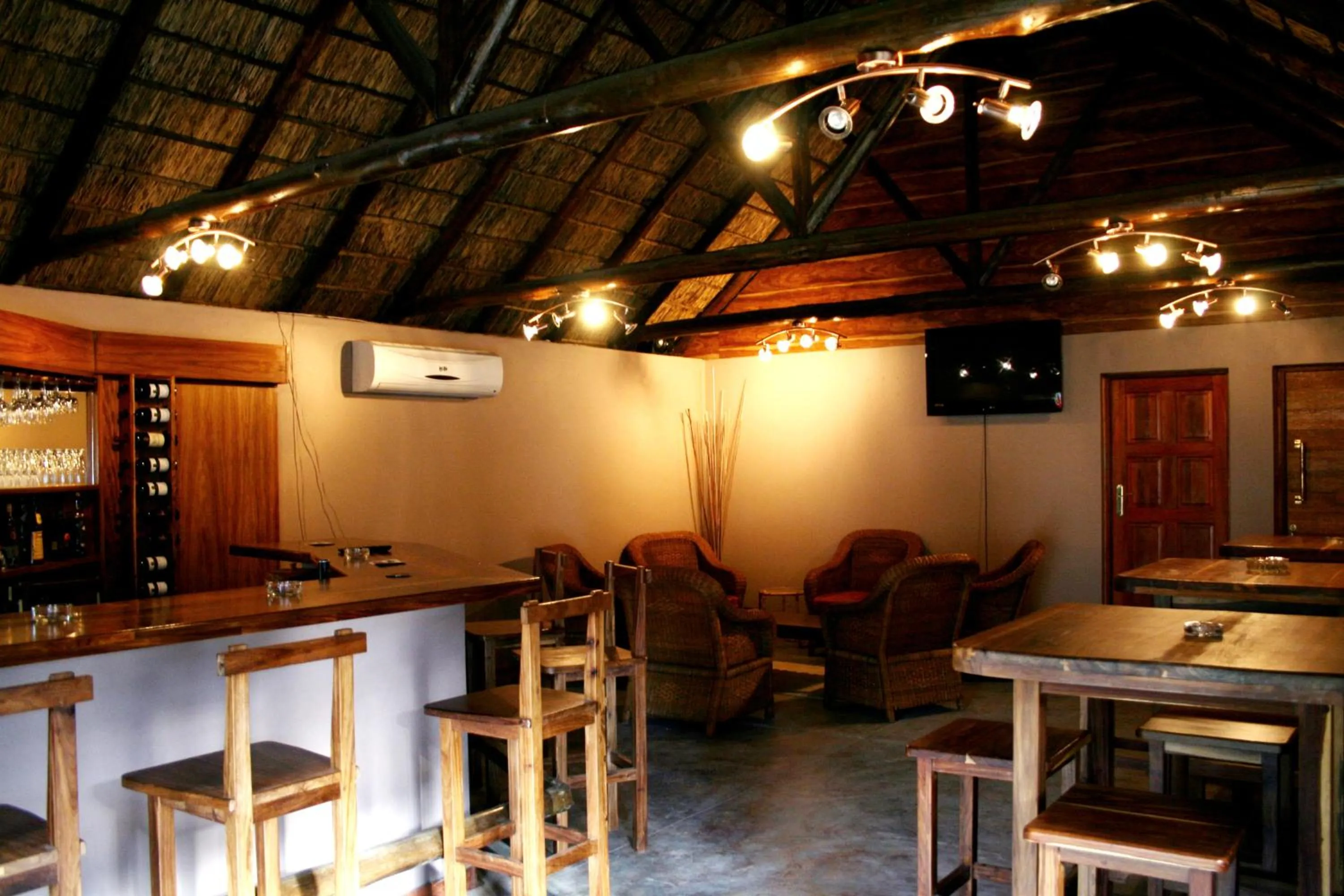 Communal lounge/ TV room in Castello Guesthouse Vryburg