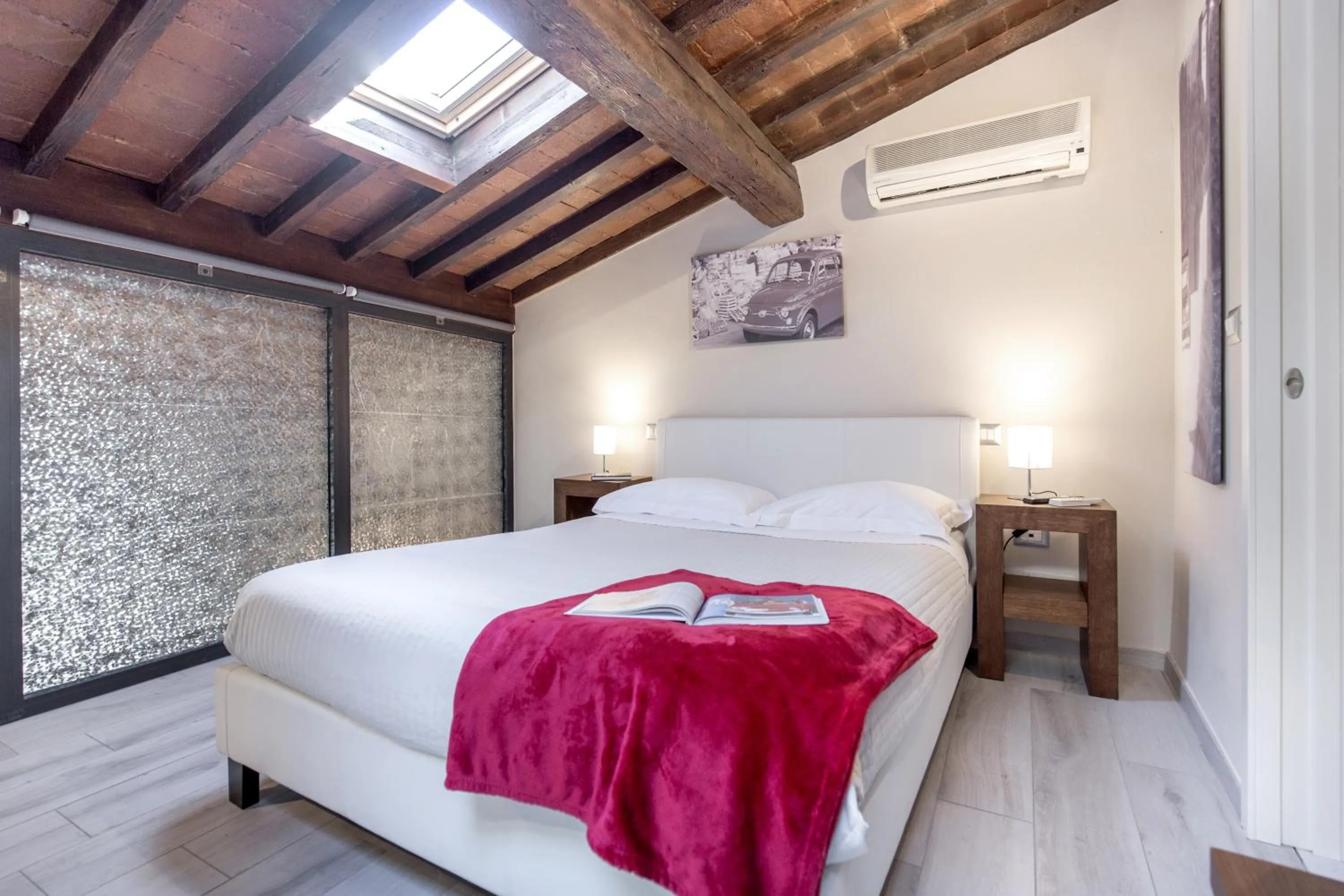 Photo of the whole room, Bed in Home Boutique Santa Maria Novella