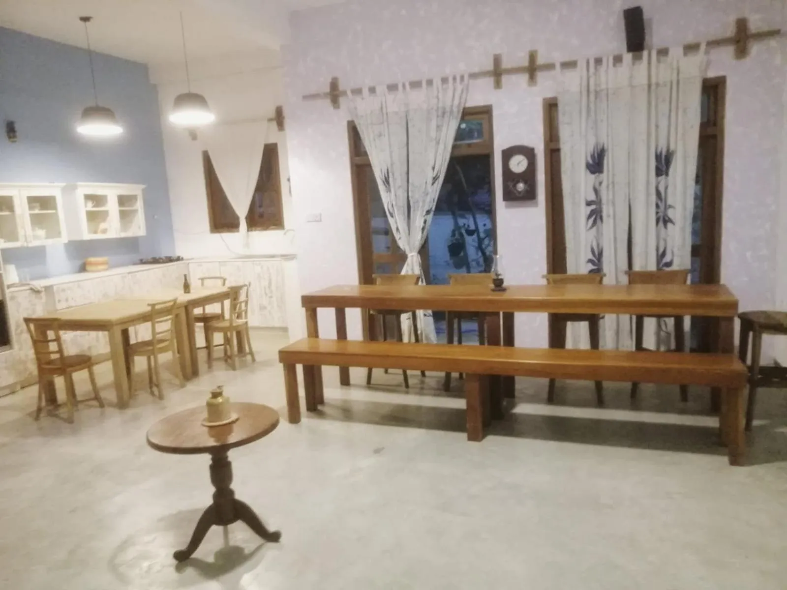 Restaurant/places to eat in Sithila Villa