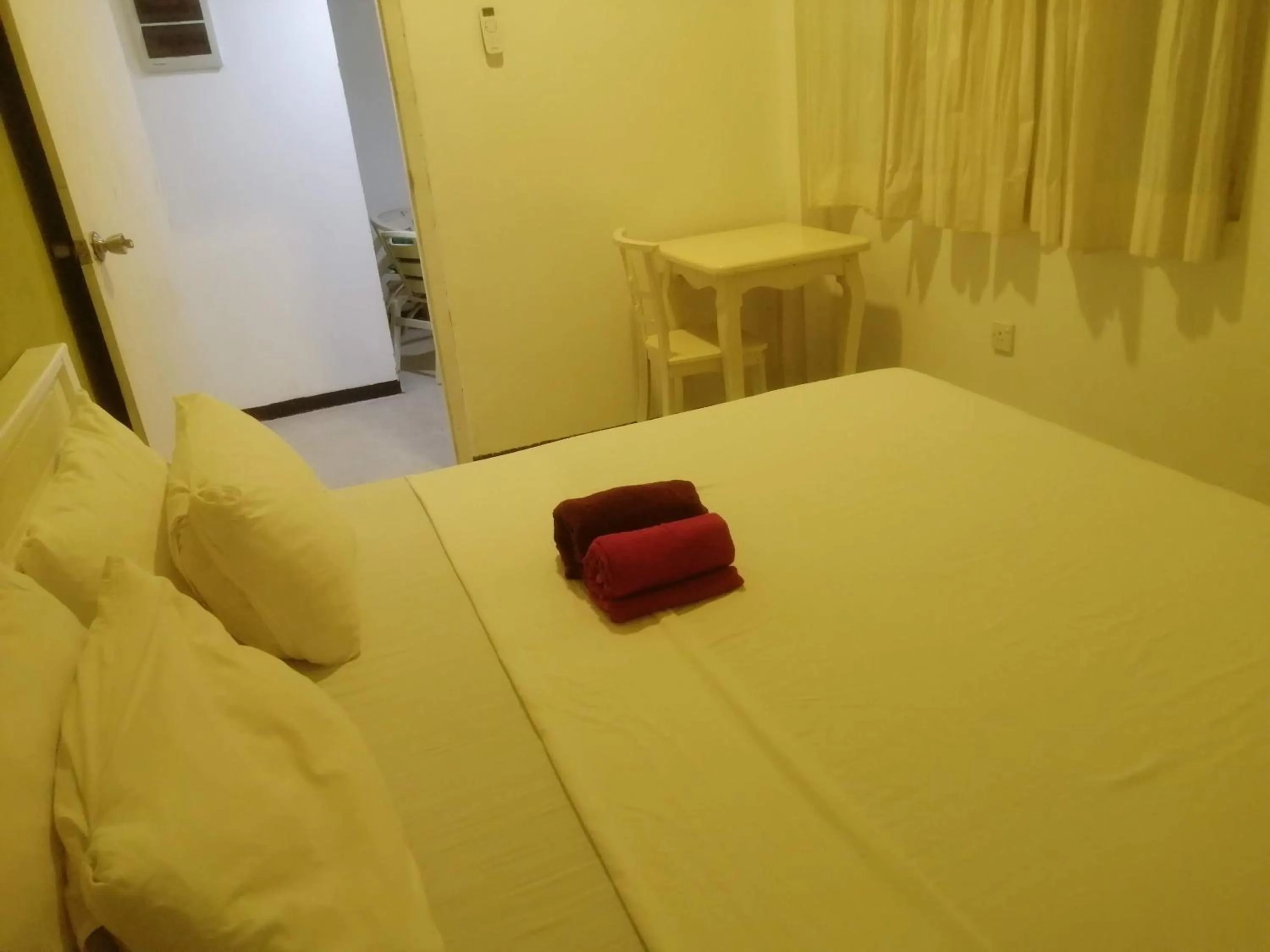 Bedroom, Bed in Sithila Villa