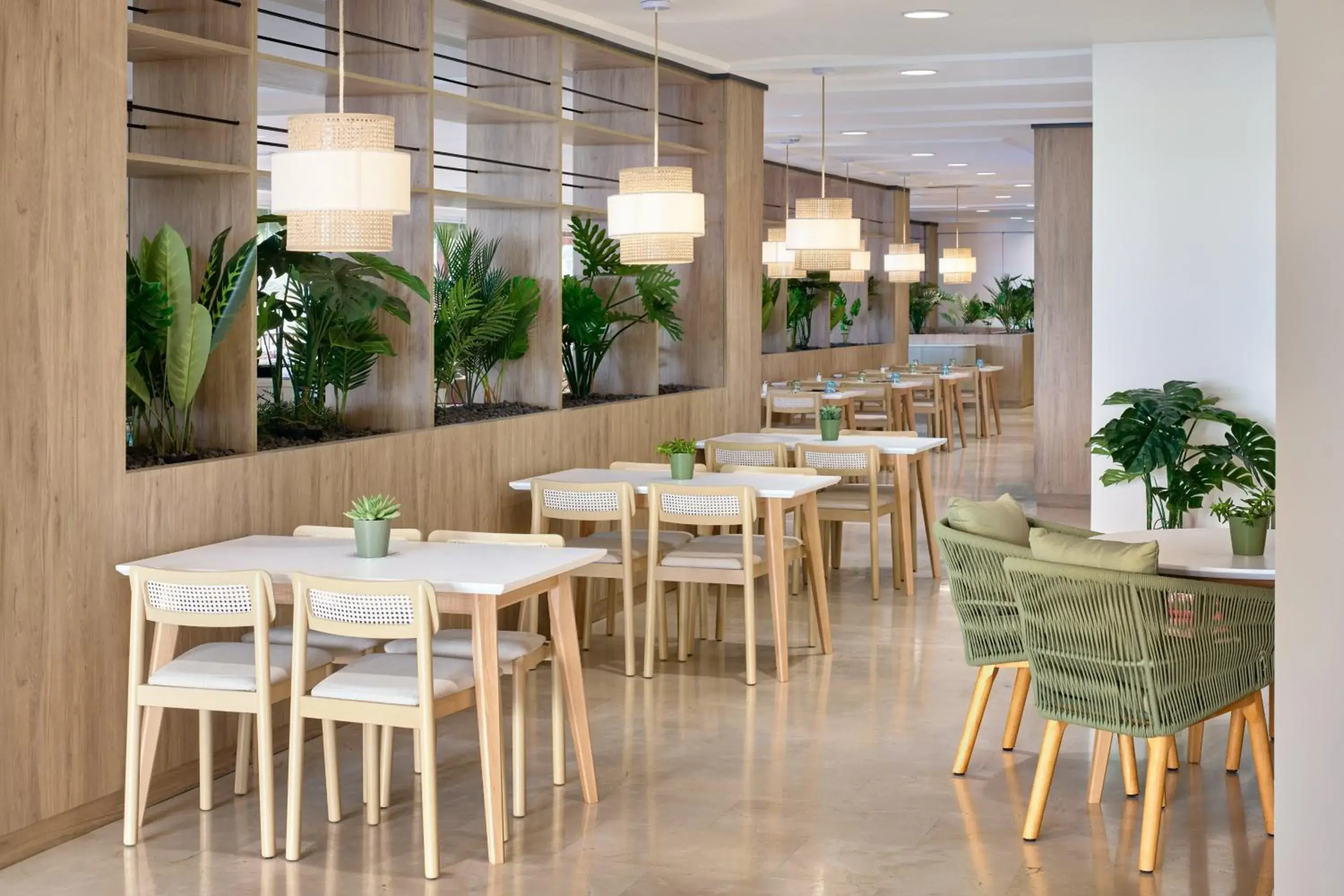 Restaurant/places to eat in Meliá La Palma Restaurant/places to eat in Meliá La Palma