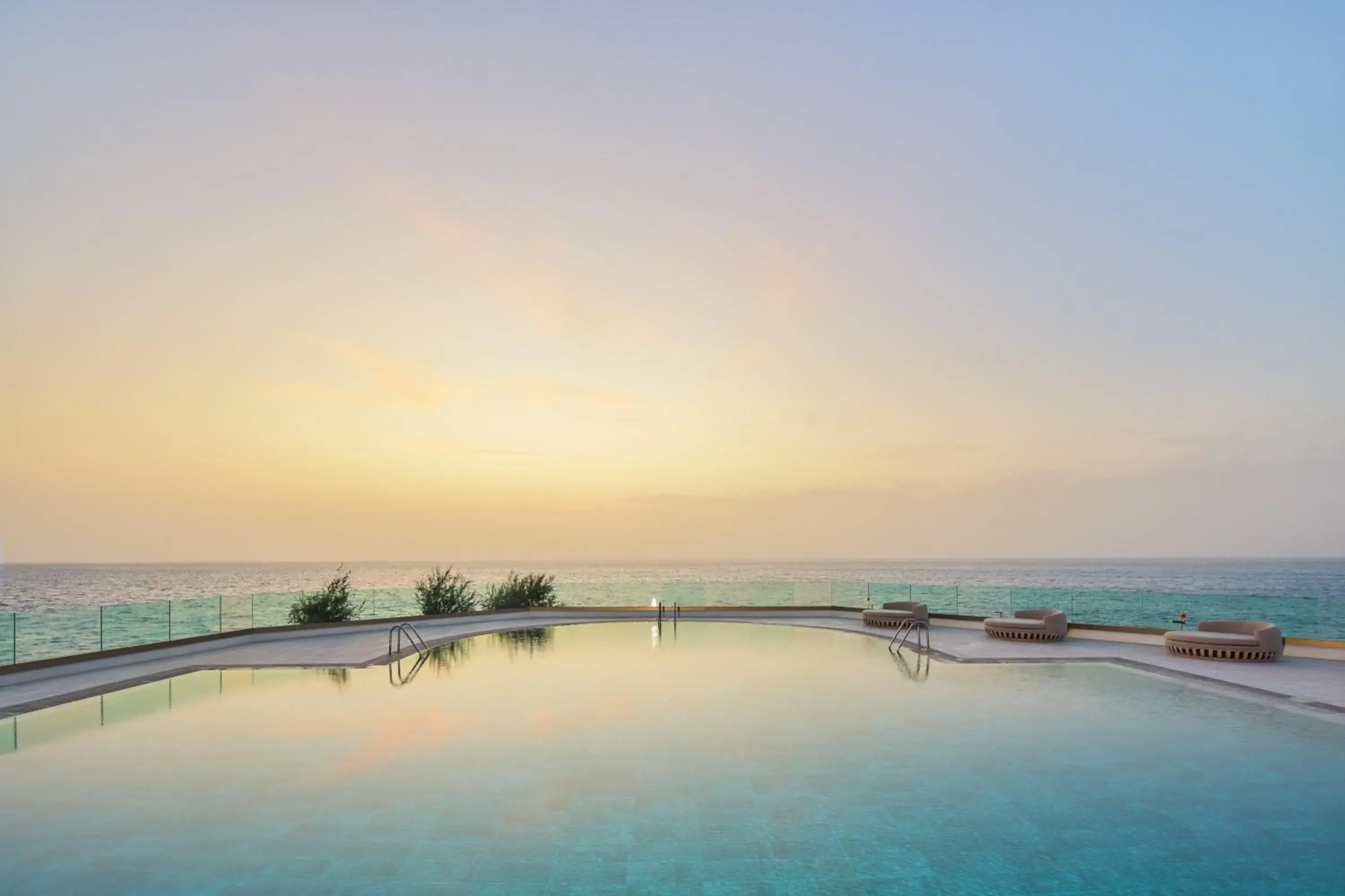 Swimming pool in Meliá La Palma Swimming pool in Meliá La Palma