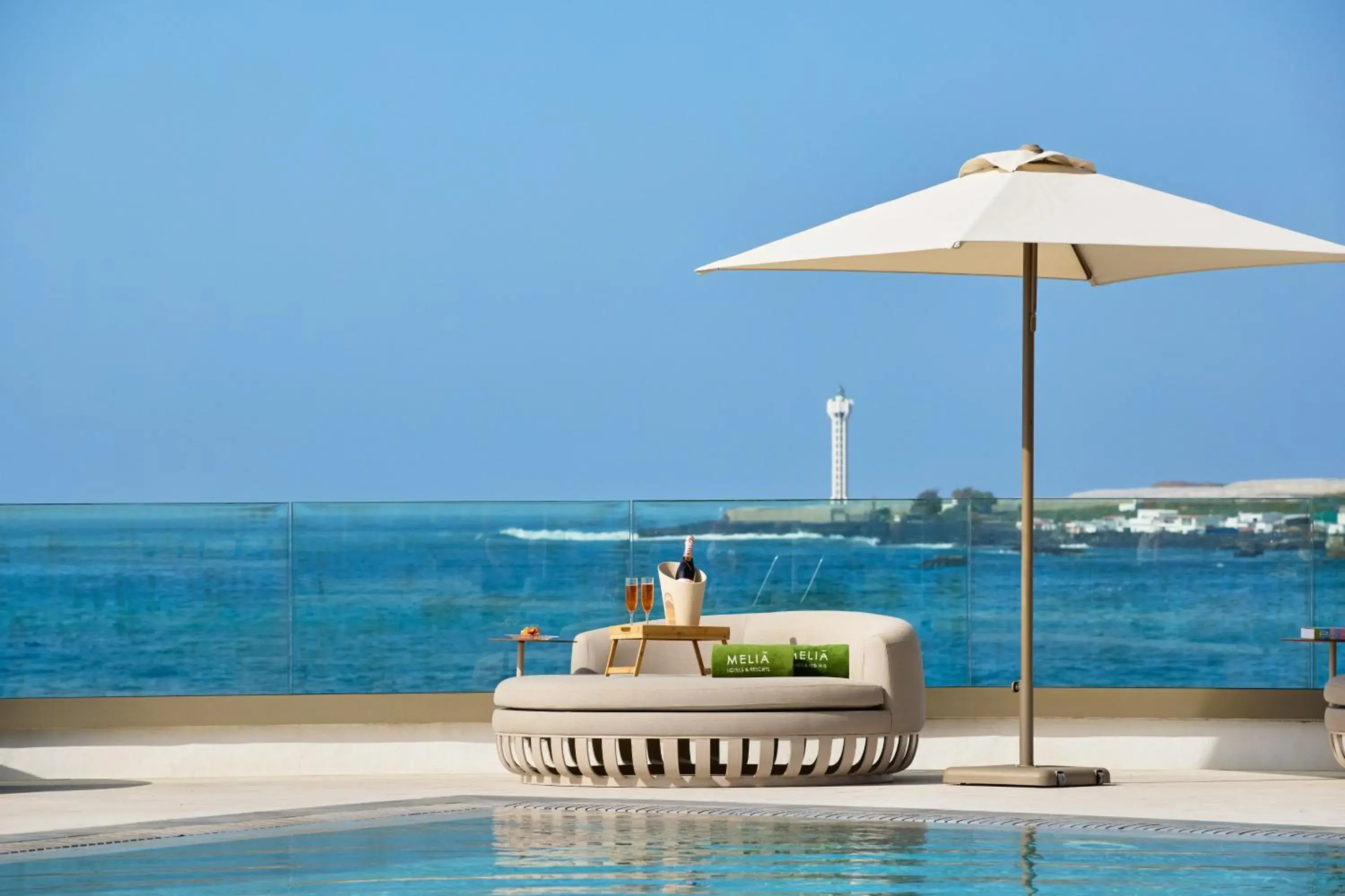 Swimming pool in Meliá La Palma Swimming pool in Meliá La Palma