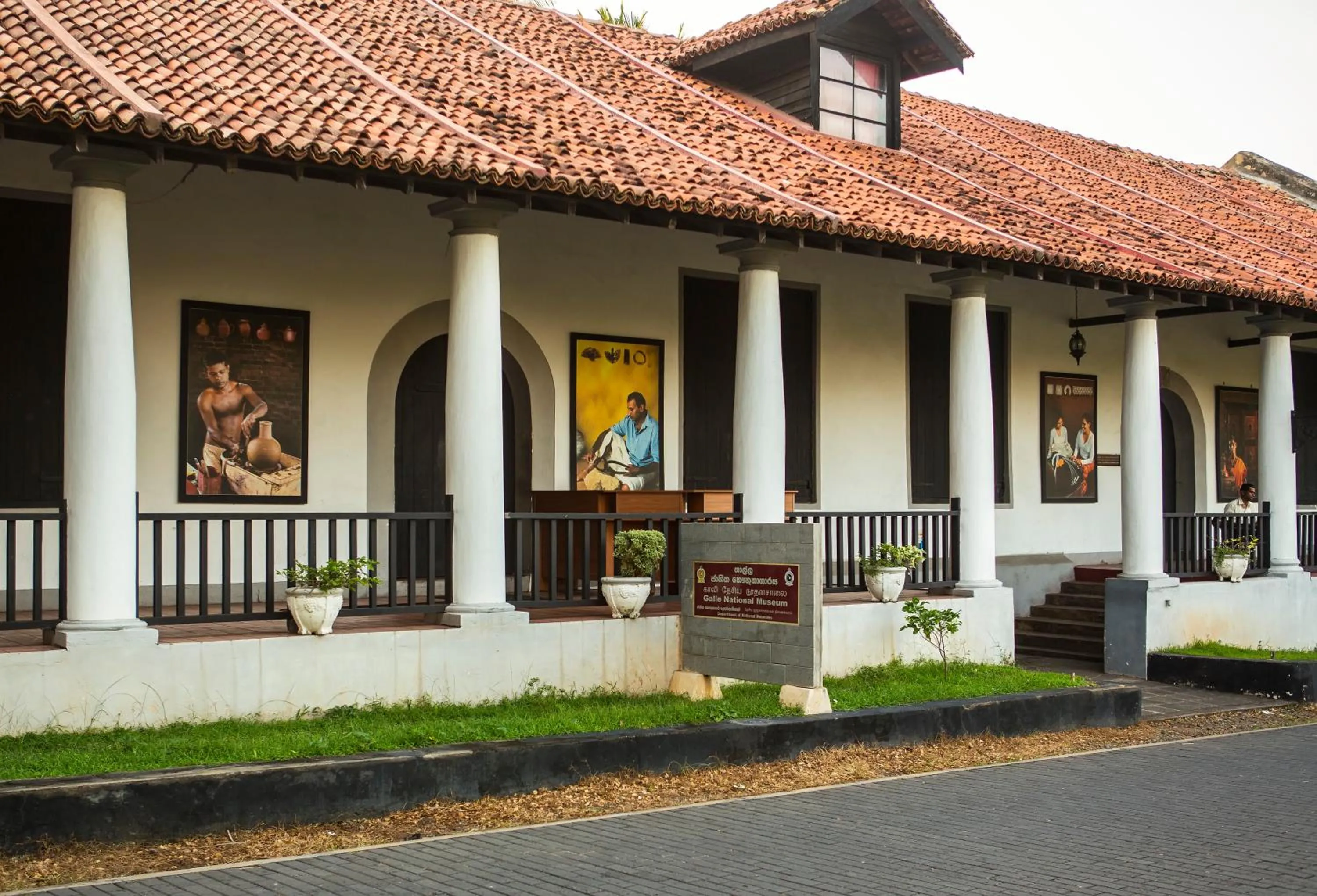 Shopping Area in Thambili House by Edwards Collection - Galle Fort
