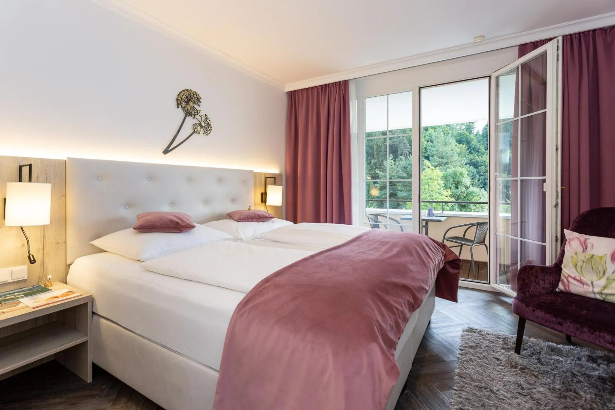 Balcony/Terrace, Bed in Boutiquehotel Bergvilla