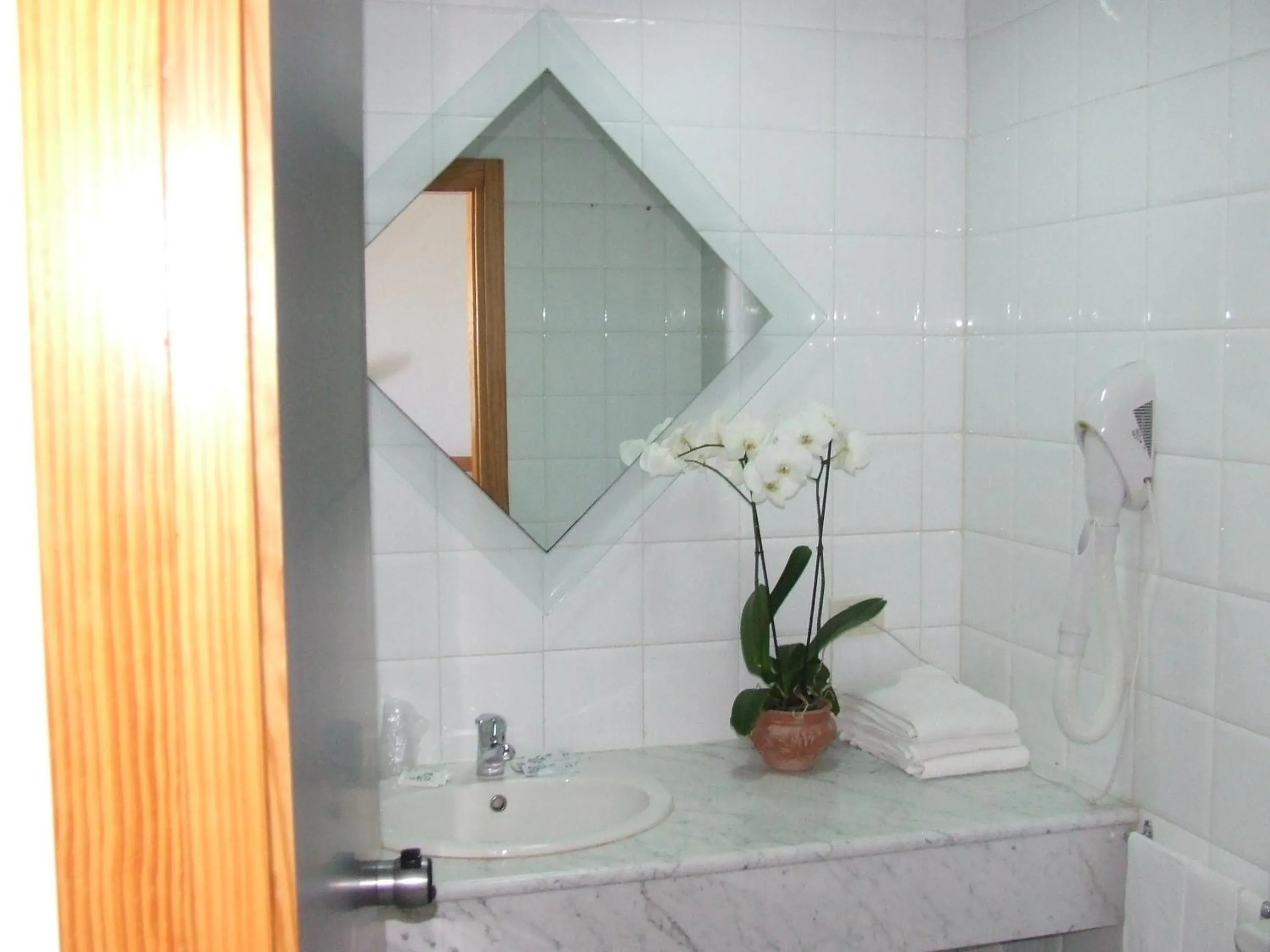 Bathroom in Hotel Borgo Marina