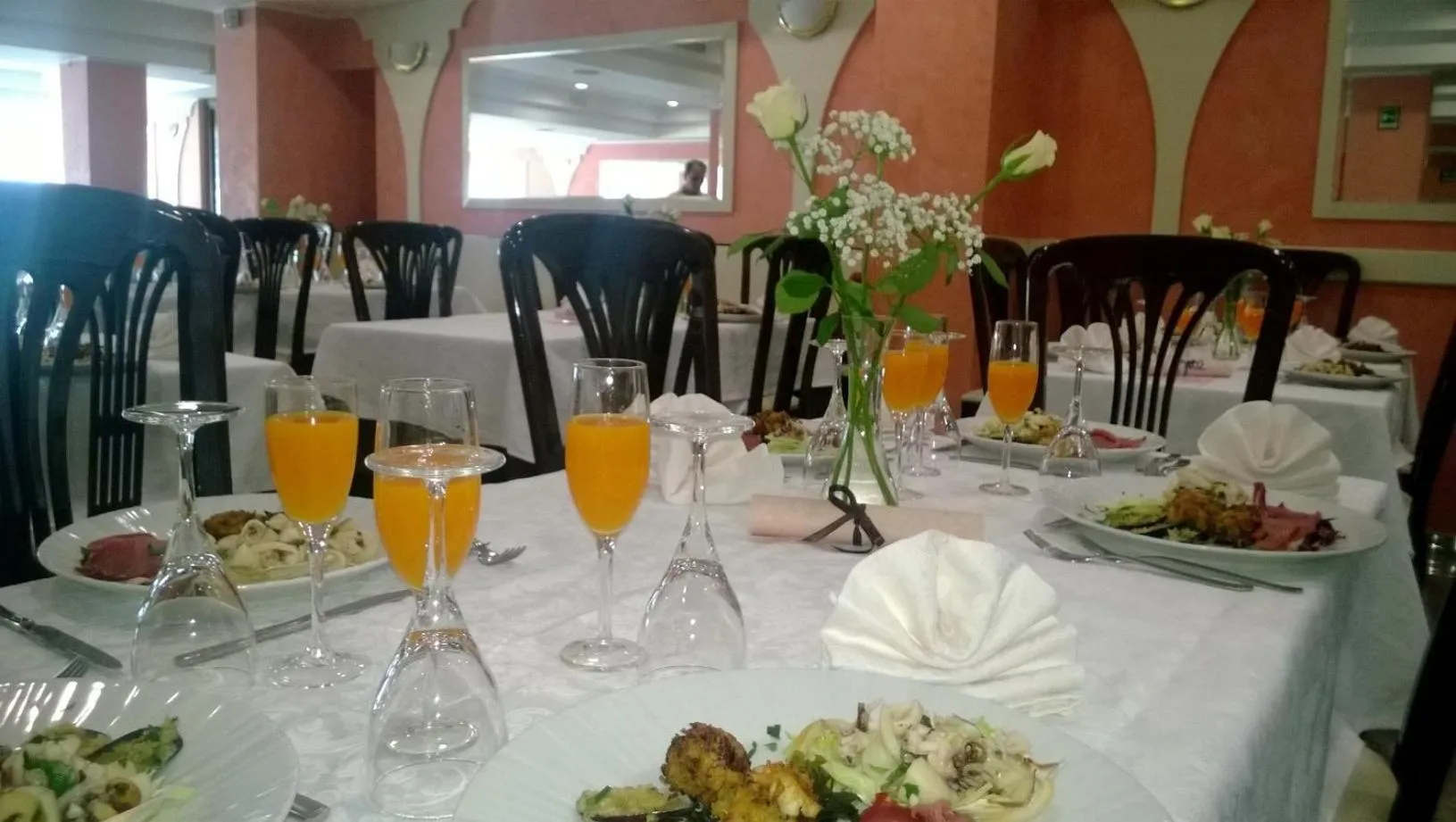 Restaurant/places to eat in Hotel Borgo Marina