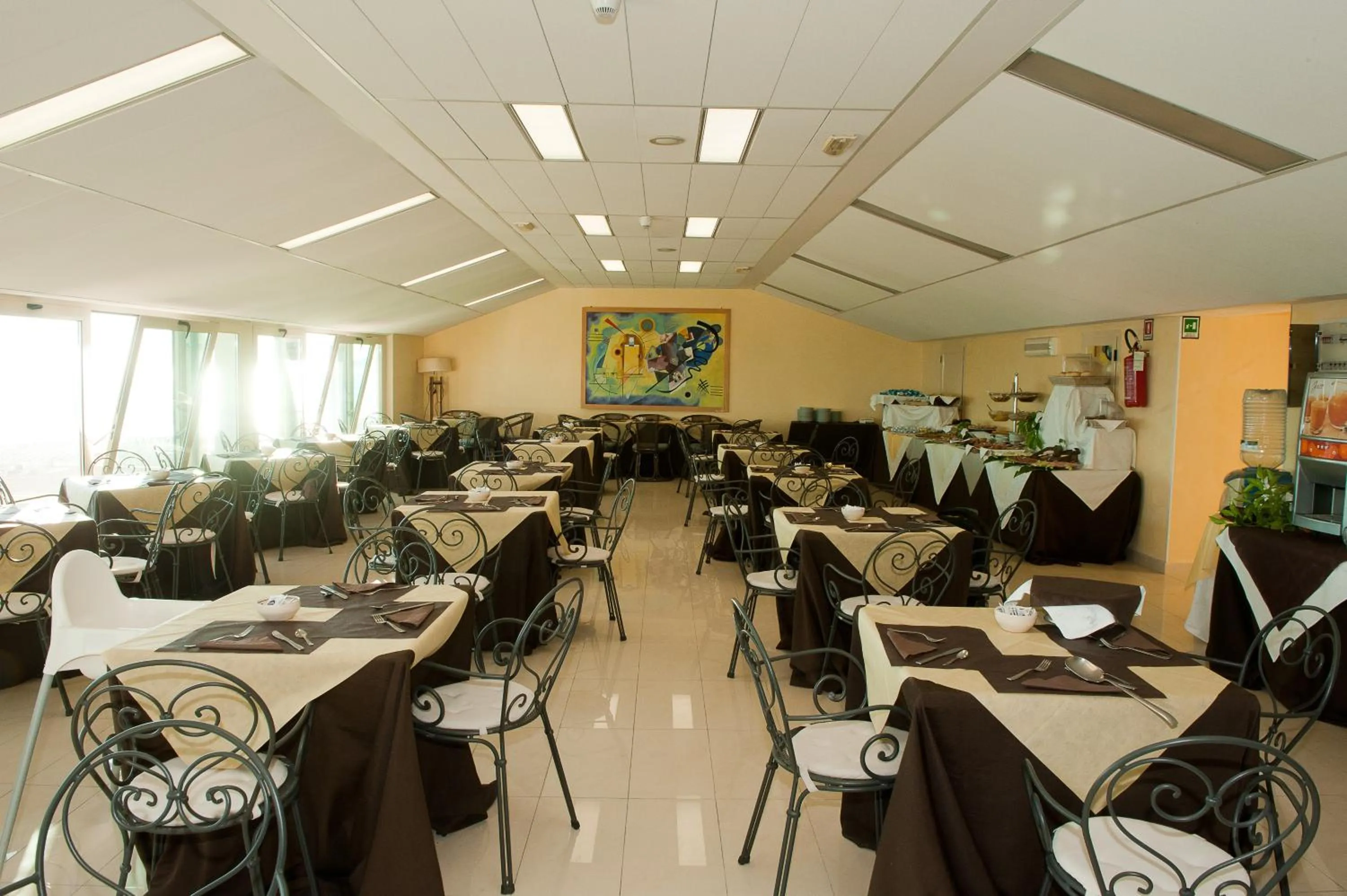 Restaurant/places to eat in Hotel Borgo Marina