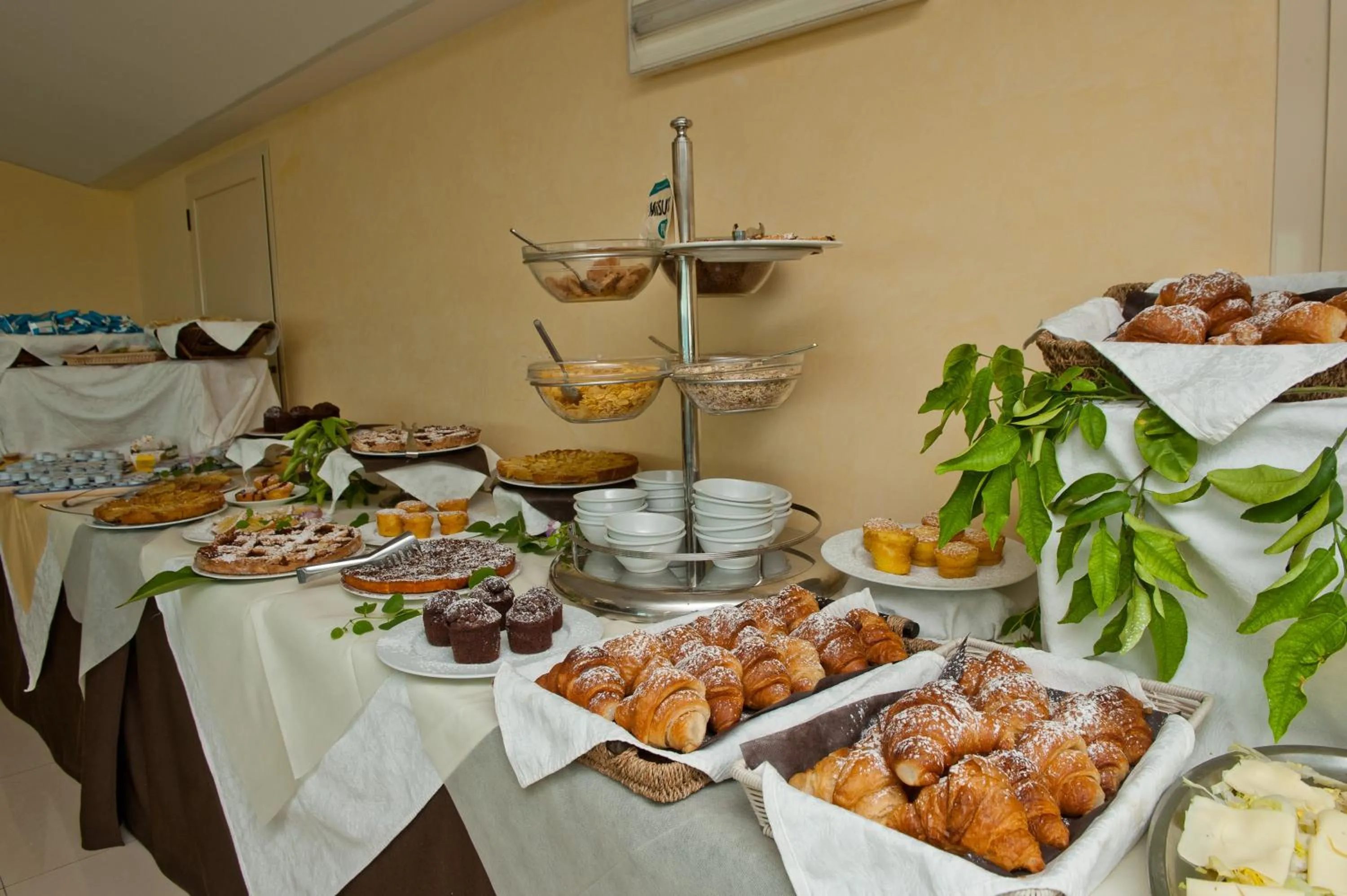 Restaurant/places to eat in Hotel Borgo Marina