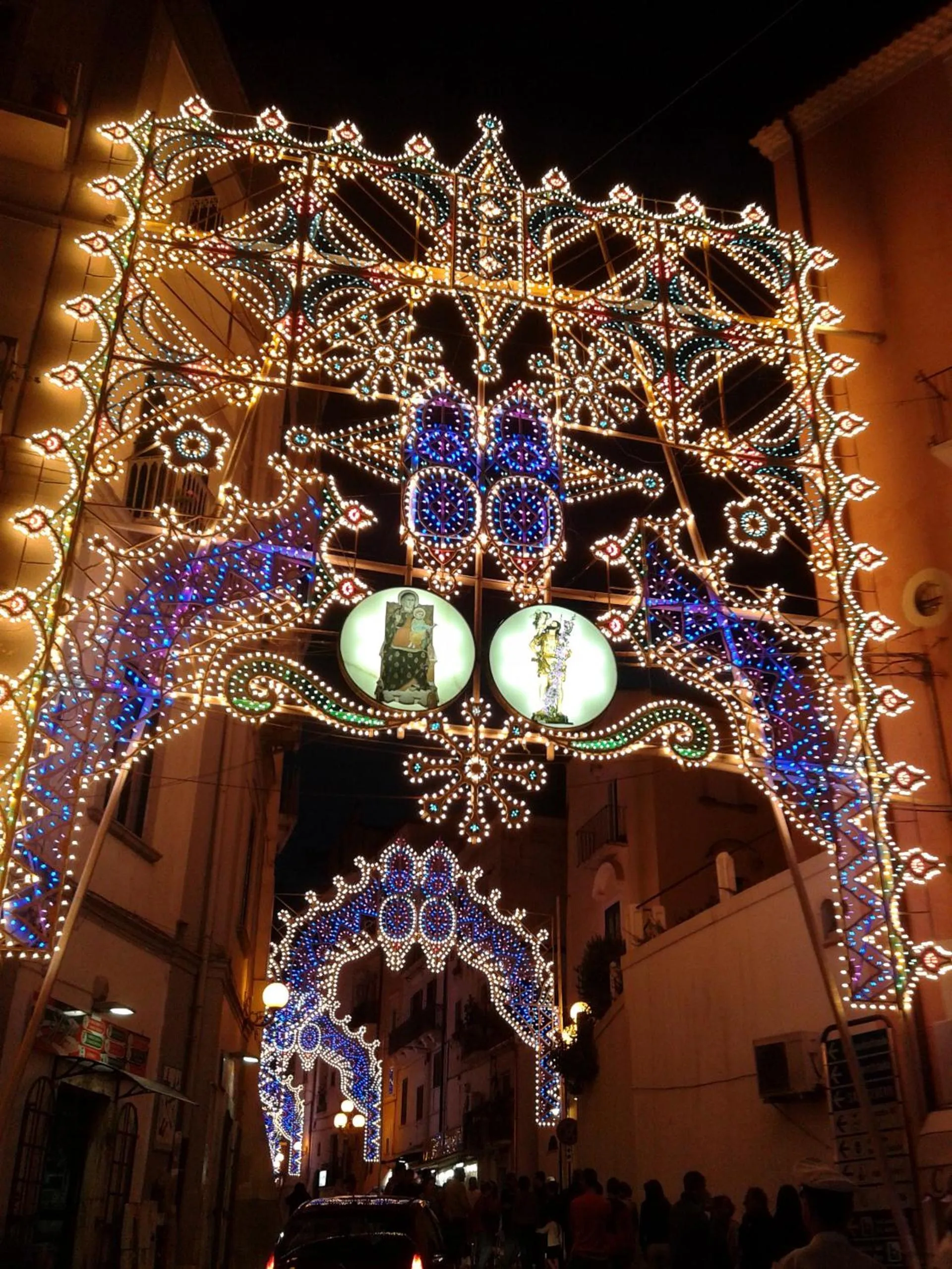 Night in Hotel Borgo Marina