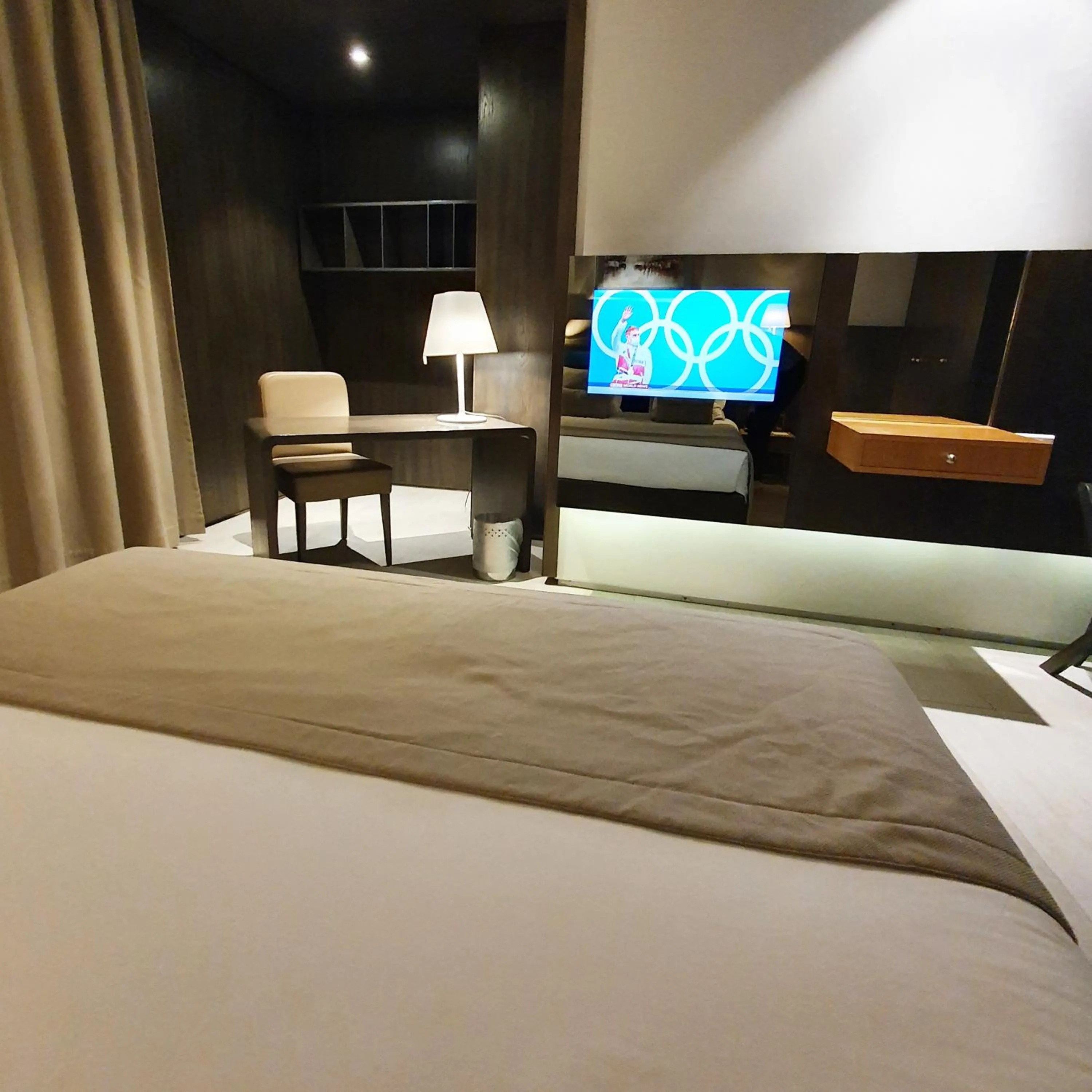 Bedroom, Bed in Hôtel Belvédère Fourati