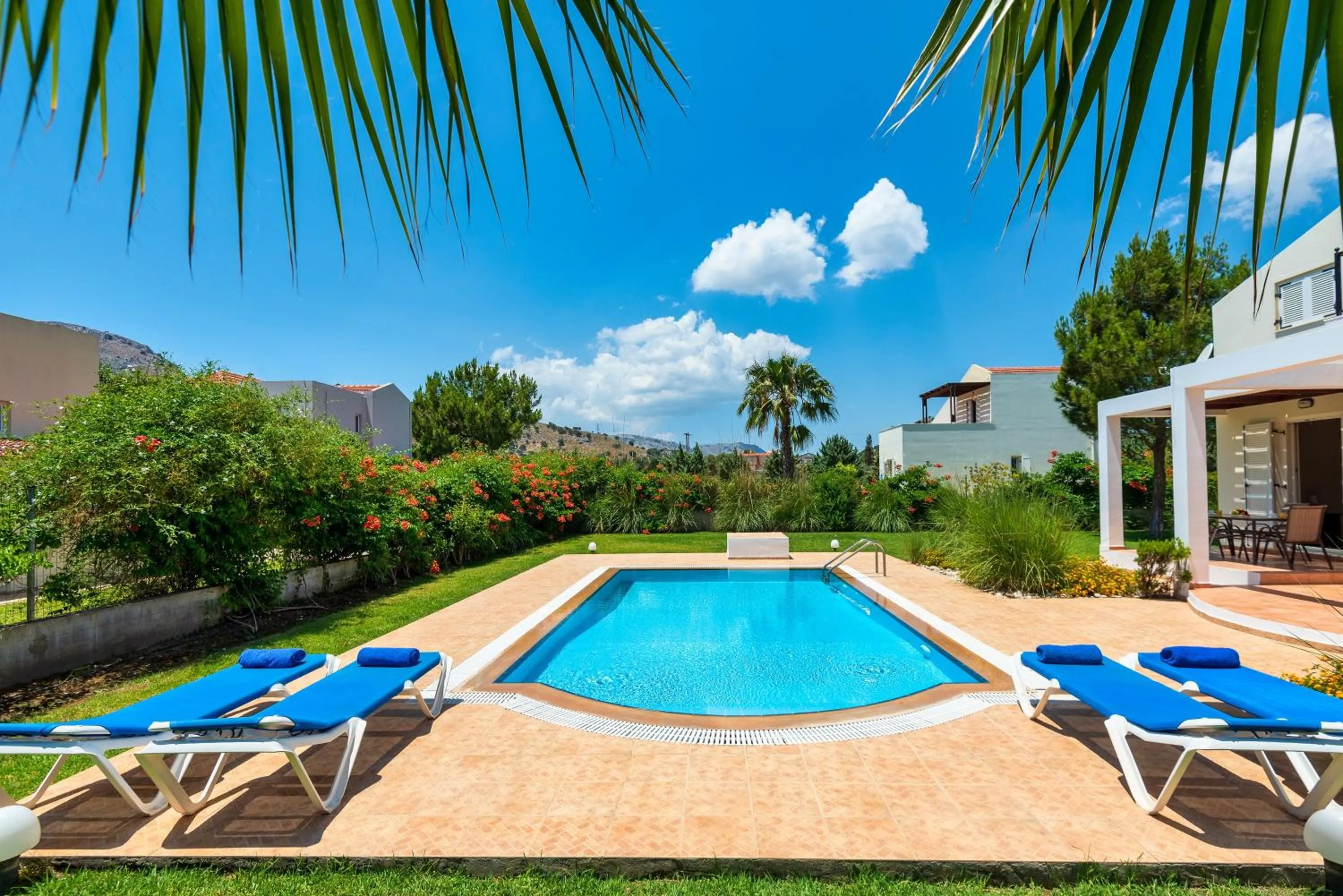 Swimming pool in Apollo Villa