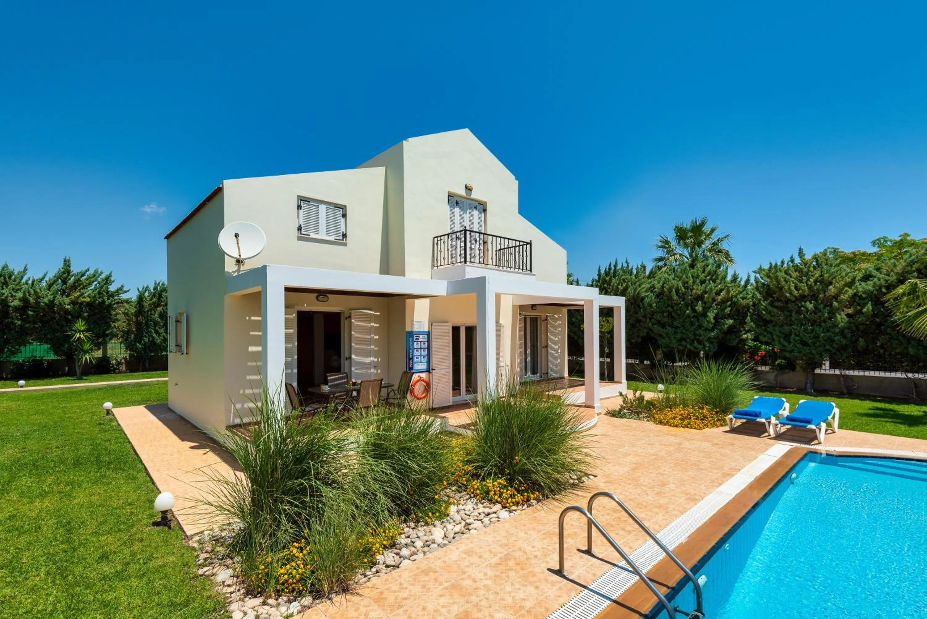 Property building in Apollo Villa