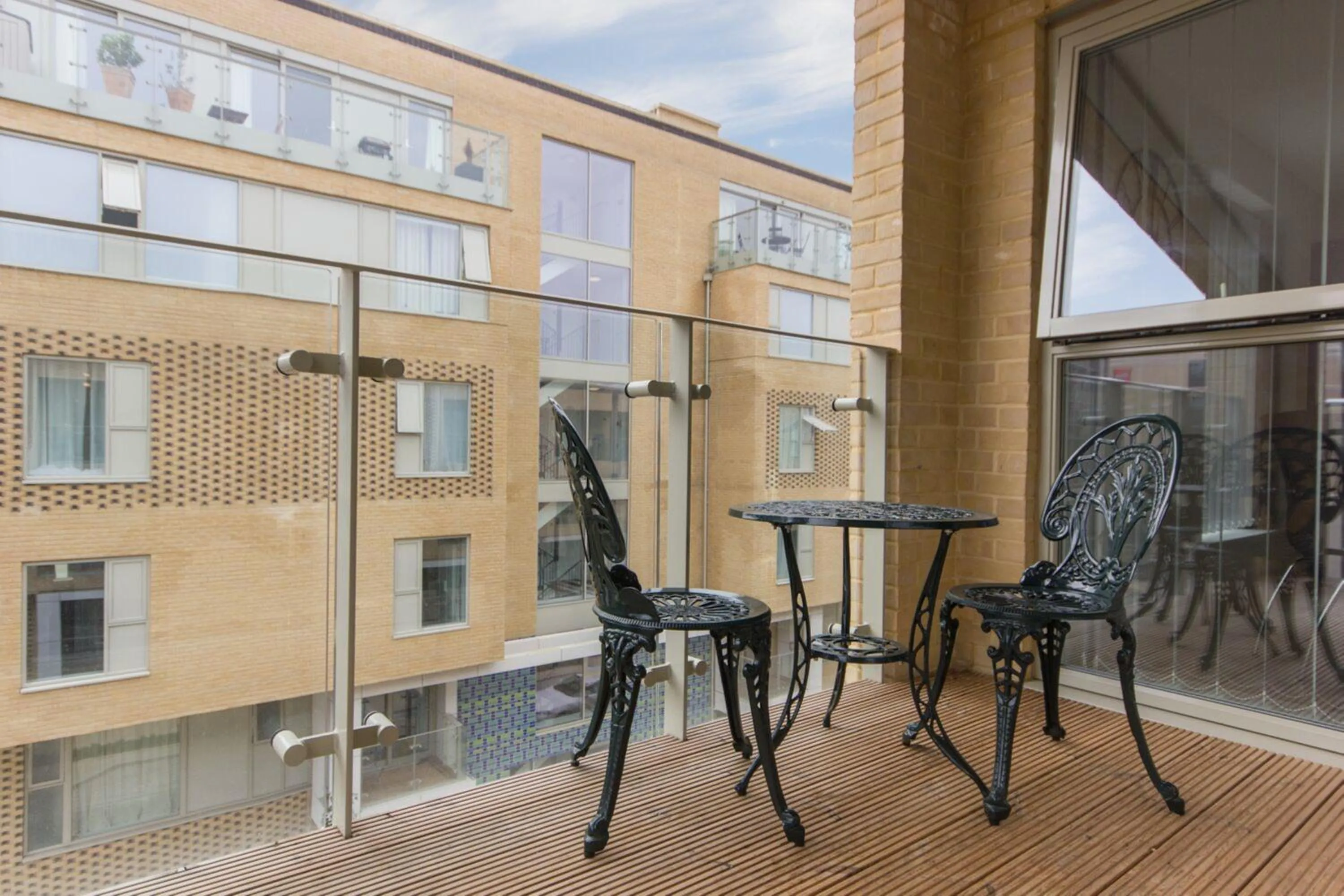Balcony/Terrace in Citystay Living - Vesta Apartments