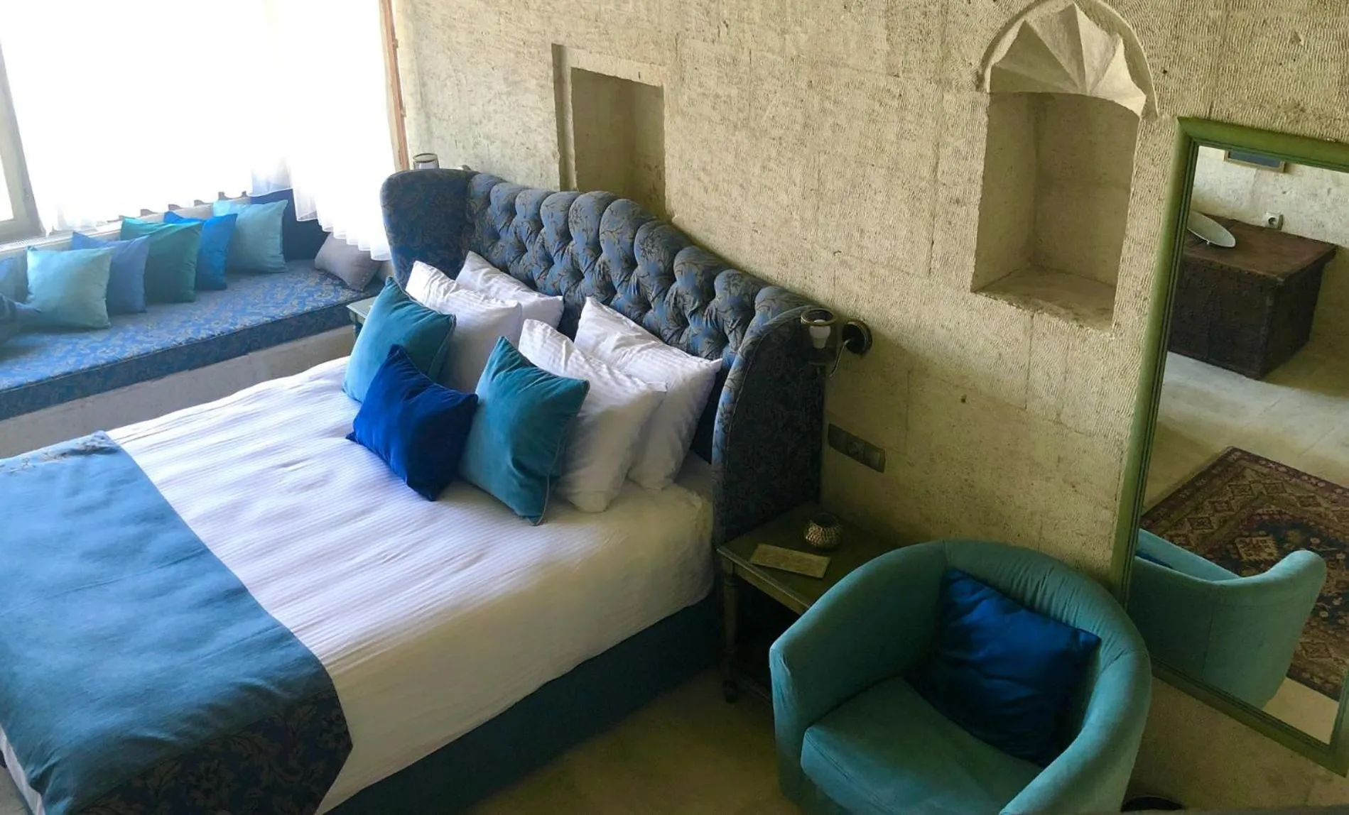 Bed in Elaa Cave Hotel