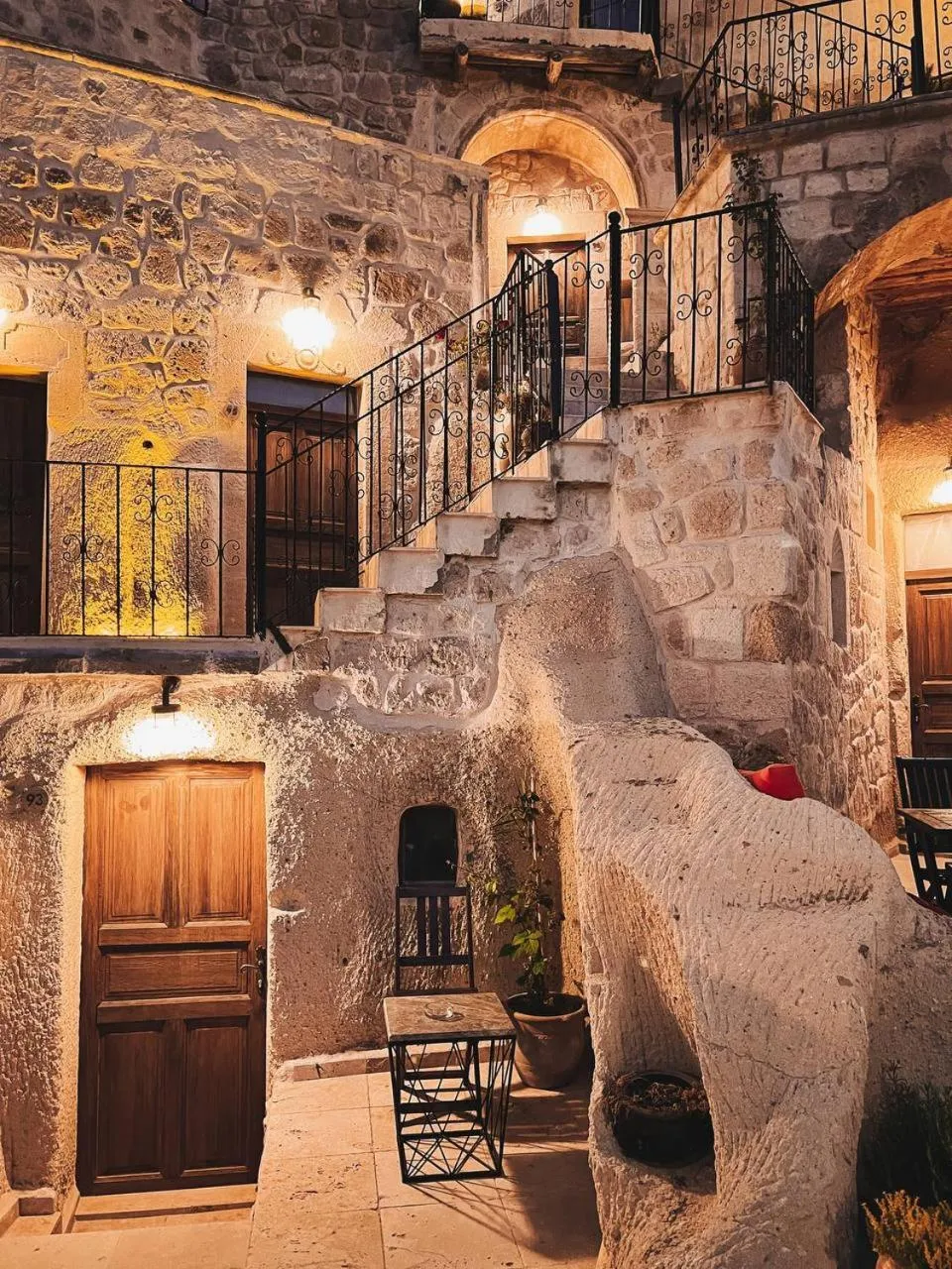 Patio in Elaa Cave Hotel