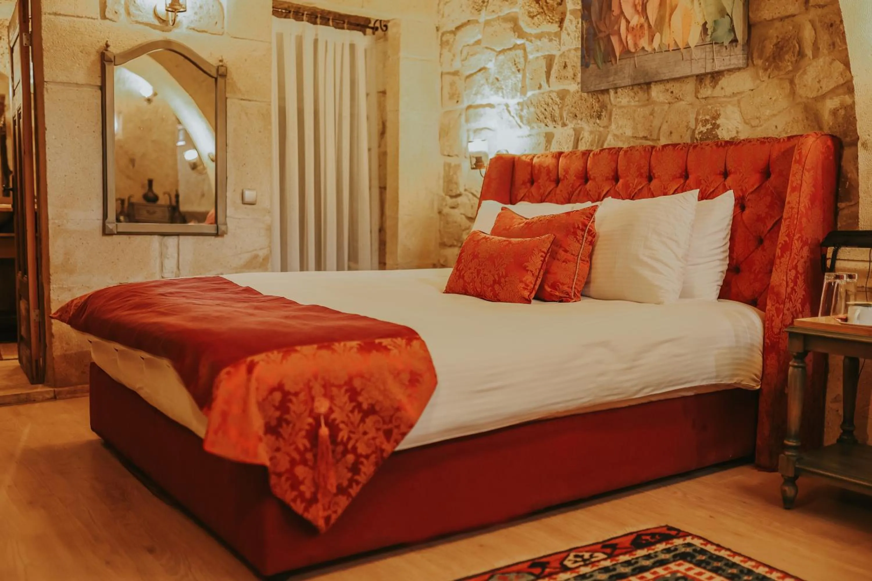 Bed in Elaa Cave Hotel