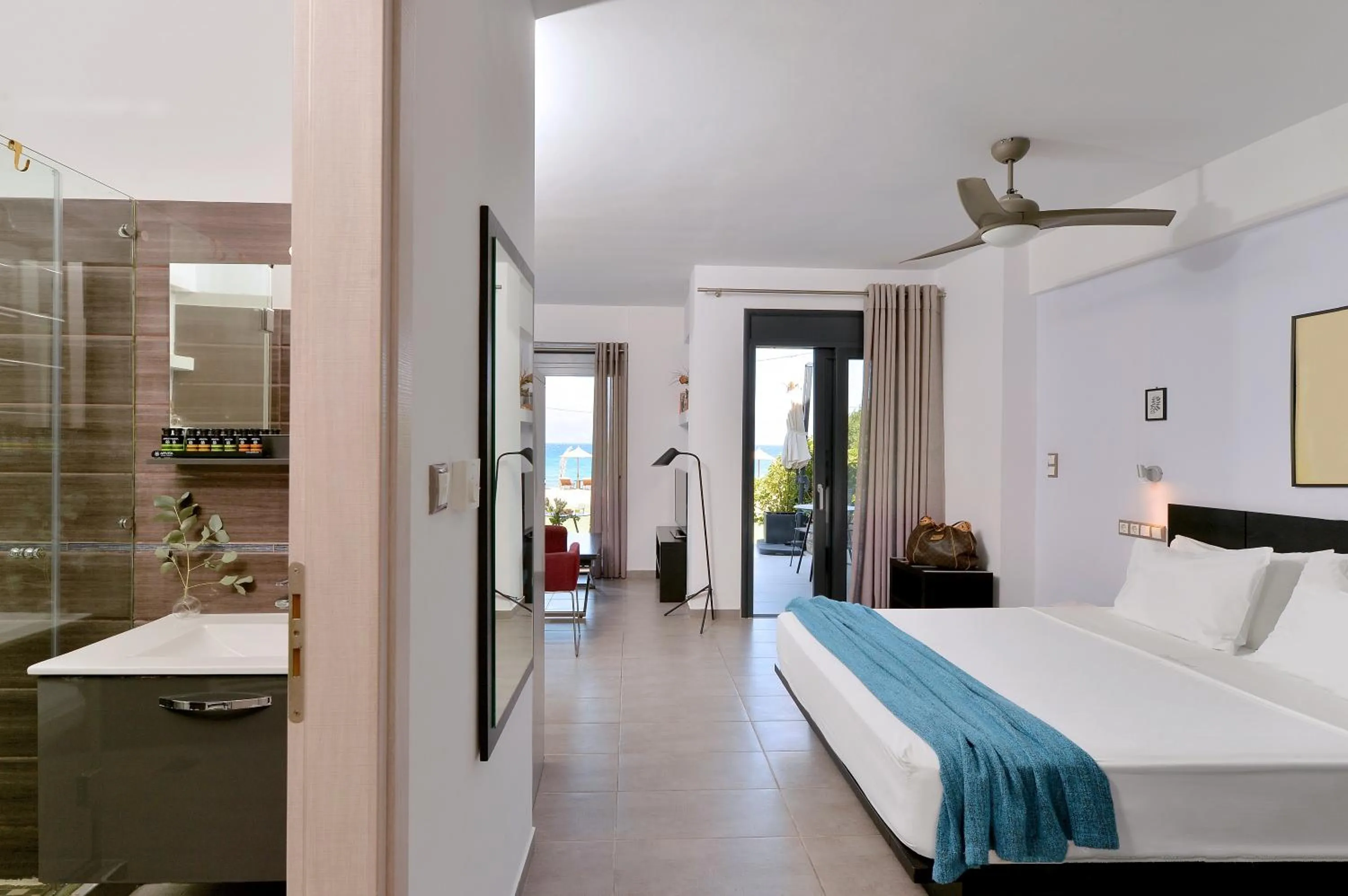 Photo of the whole room, Bed in Seacret Apartments