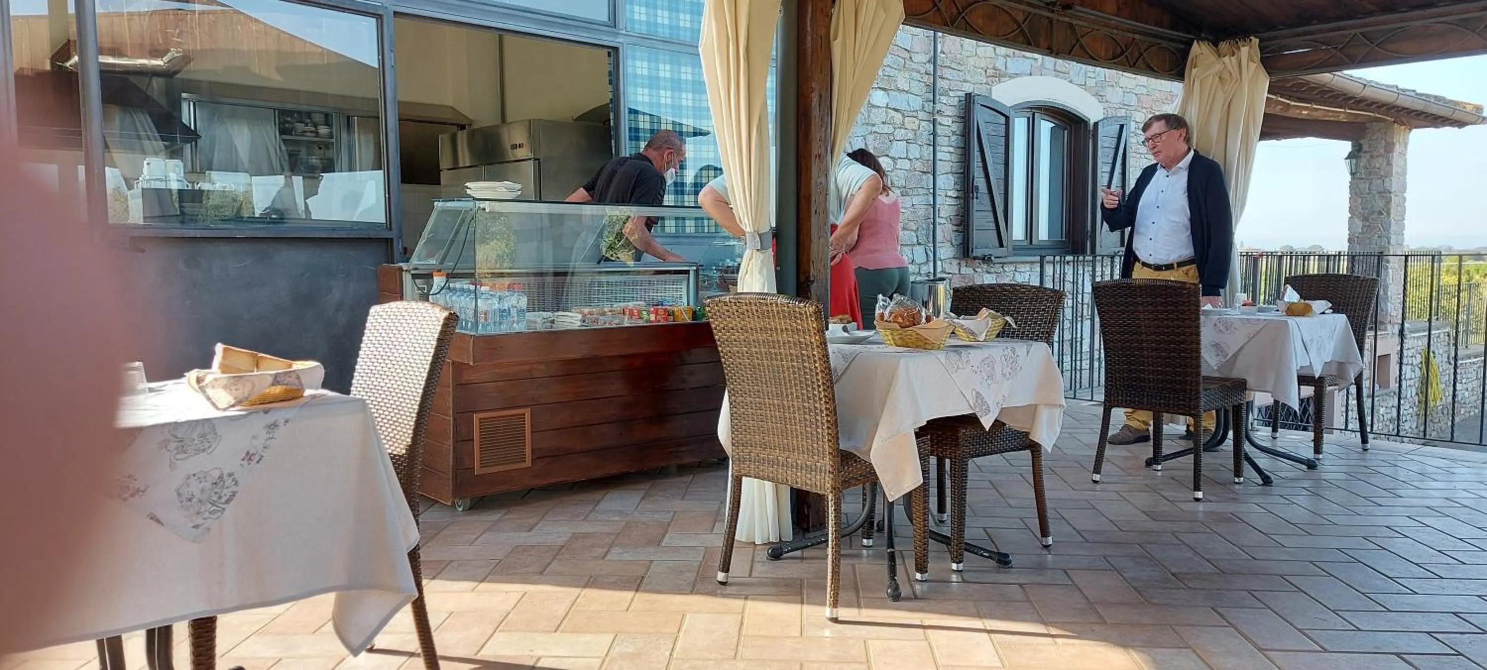 Breakfast in Villa Klinai